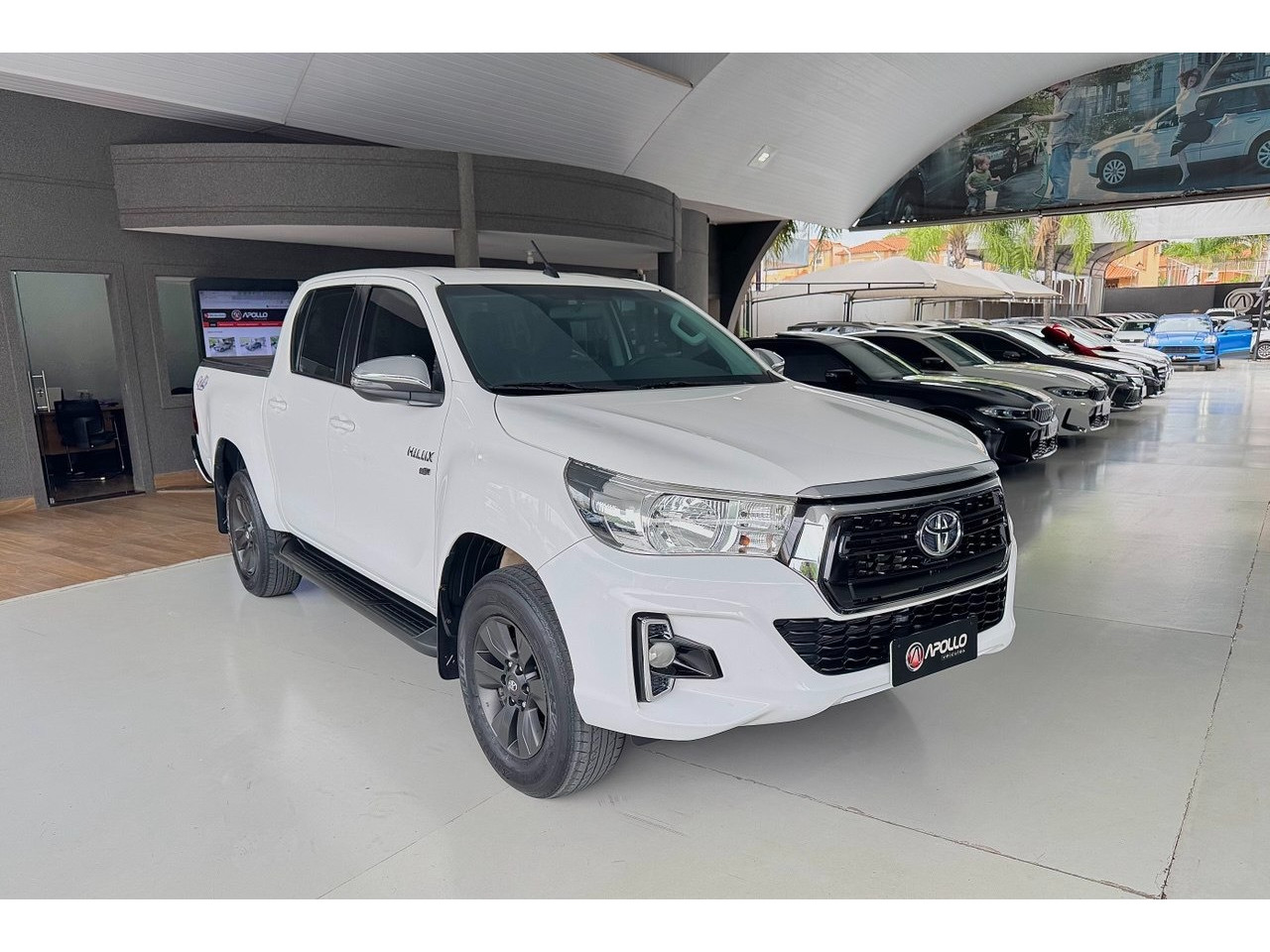 TOYOTA Hilux Caminhonete 2.7 16V 4P SRV FLEX CABINE DUPLA AUTOMÁTICO