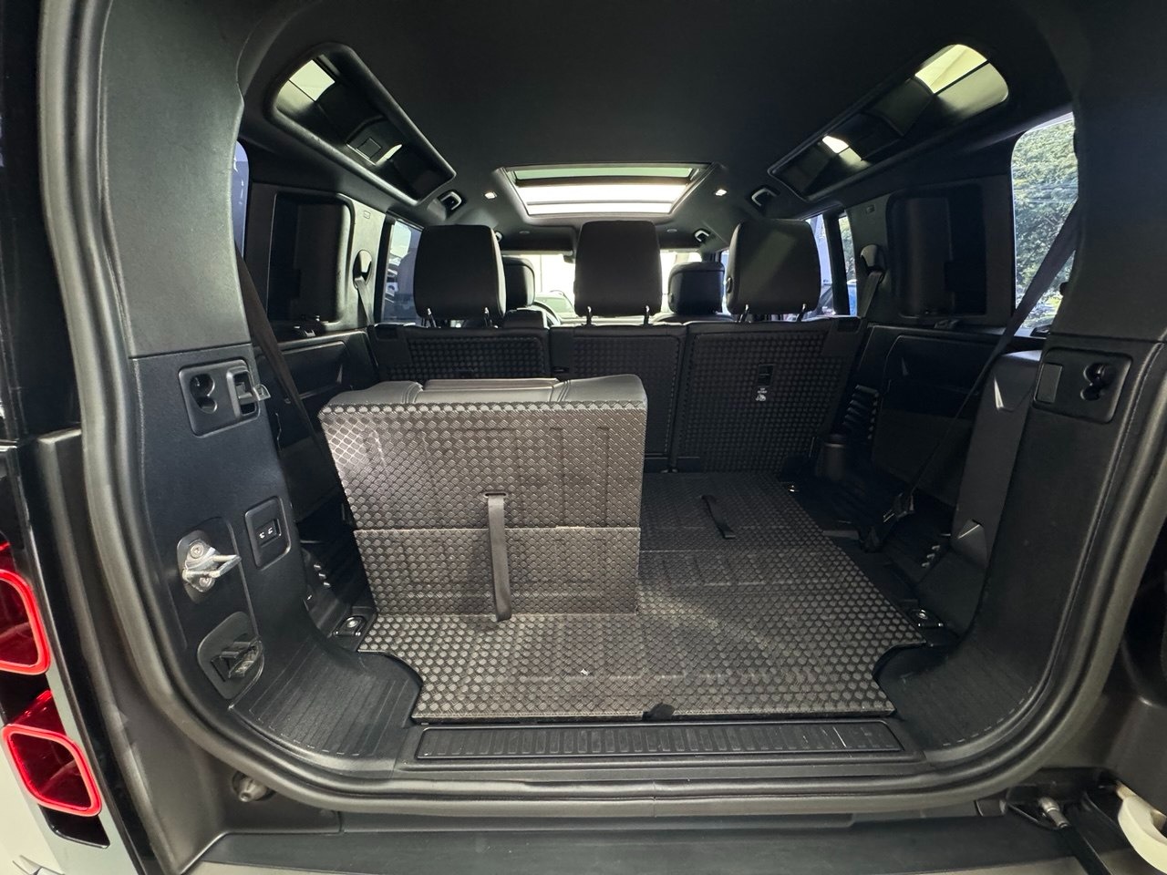 LAND ROVER Defender 110 3.0 24V 4P D300 TURBO DIESEL MHEV X-DYNAMIC S AWD AUTOMÁTICO