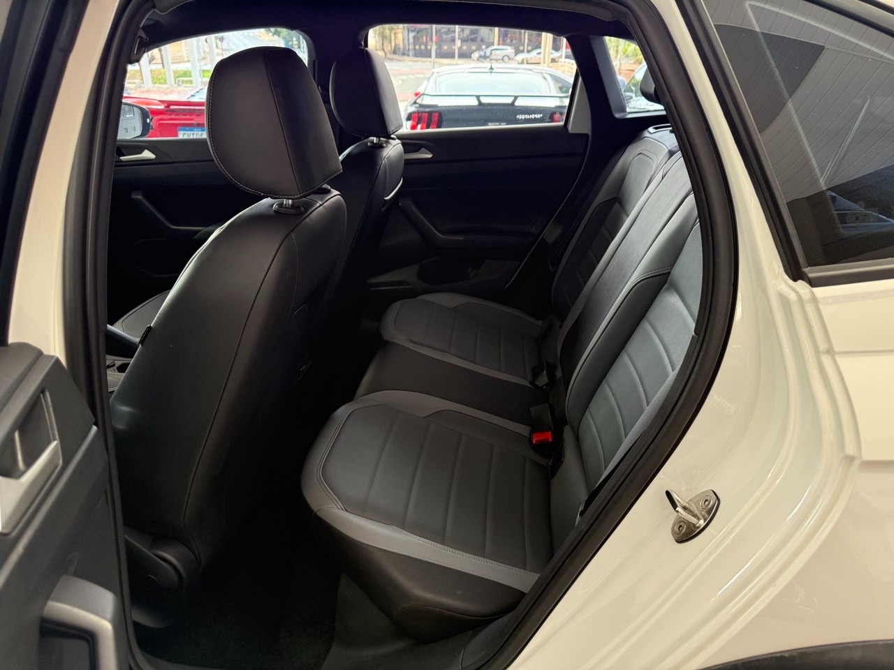 Nivus 1.0 4P FLEX 200 TSI HIGHLINE TURBO AUTOMÁTICO