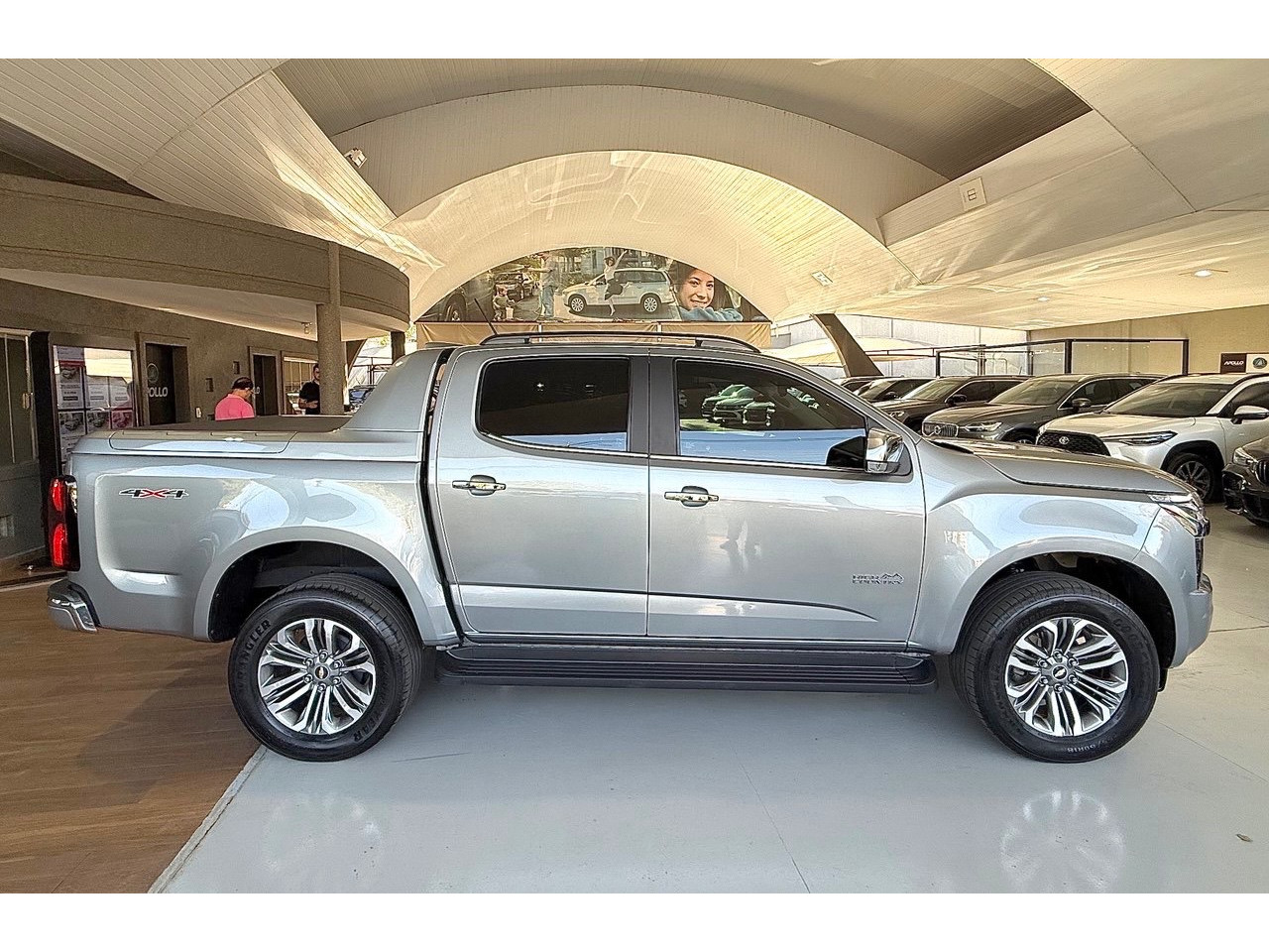 S10 2.8 12V HIGH COUNTRY CABINE DUPLA 4X4 TURBO DIESEL AUTOMÁTICO