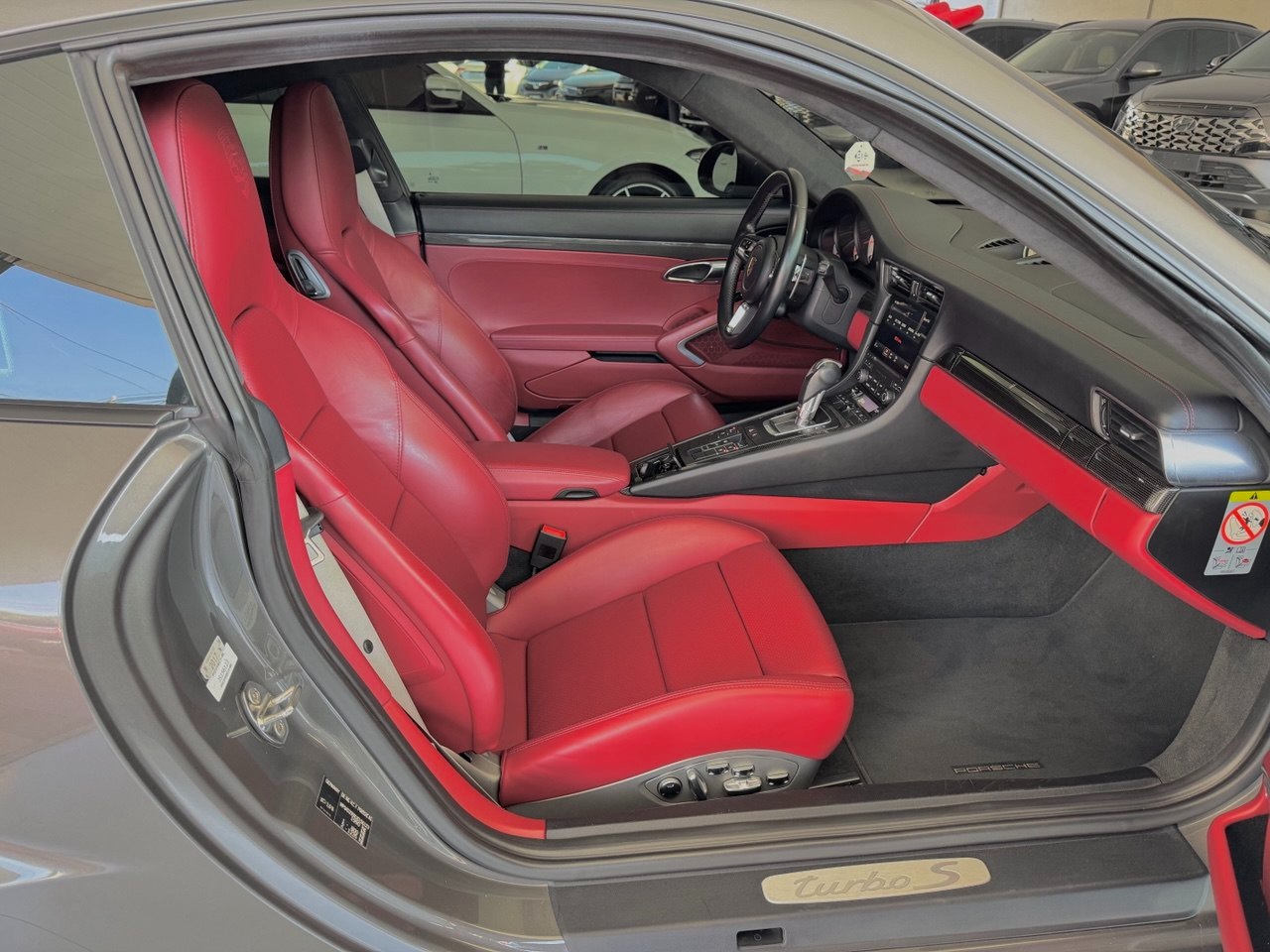 911 3.8 S TURBO 6 CILINDROS