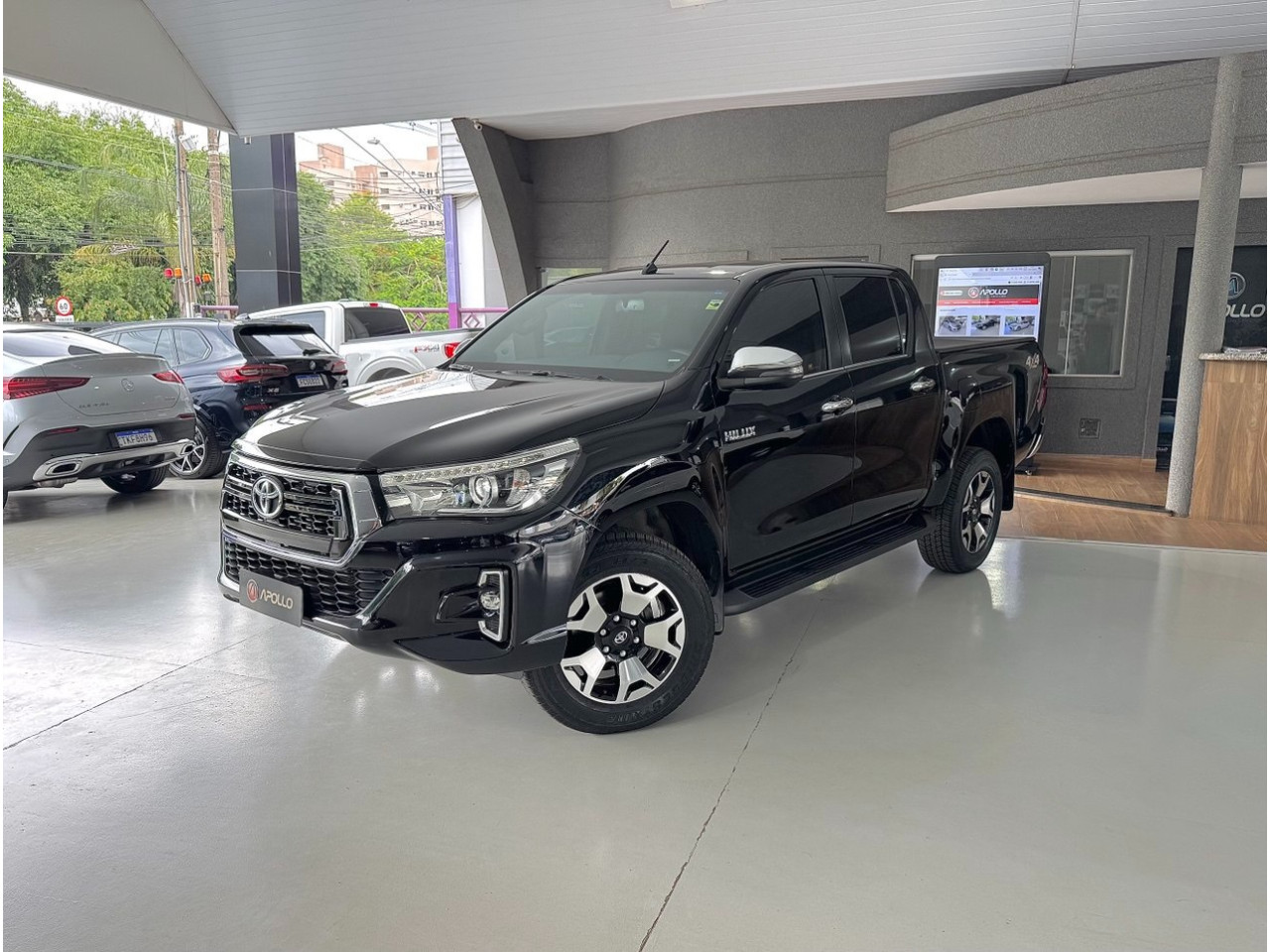 Hilux Caminhonete 2.8 16V SRX 4X4 TURBO DIESEL CABINE DUPLA AUTOMÁTICO