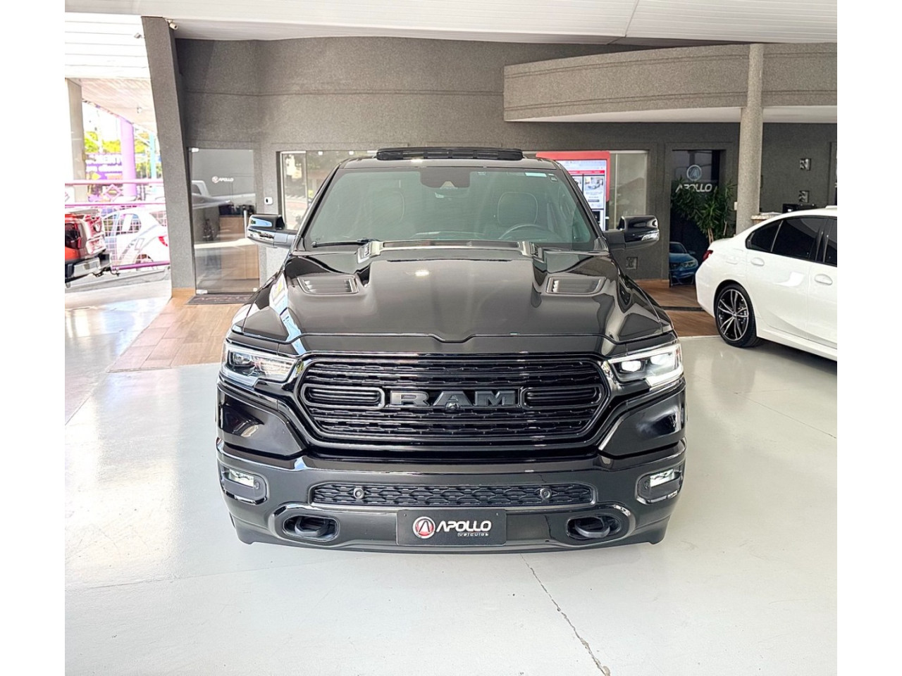 1500 5.7 V8 LIMITED NIGHT EDITION CABINE DUPLA 4X4 AUTOMÁTICO