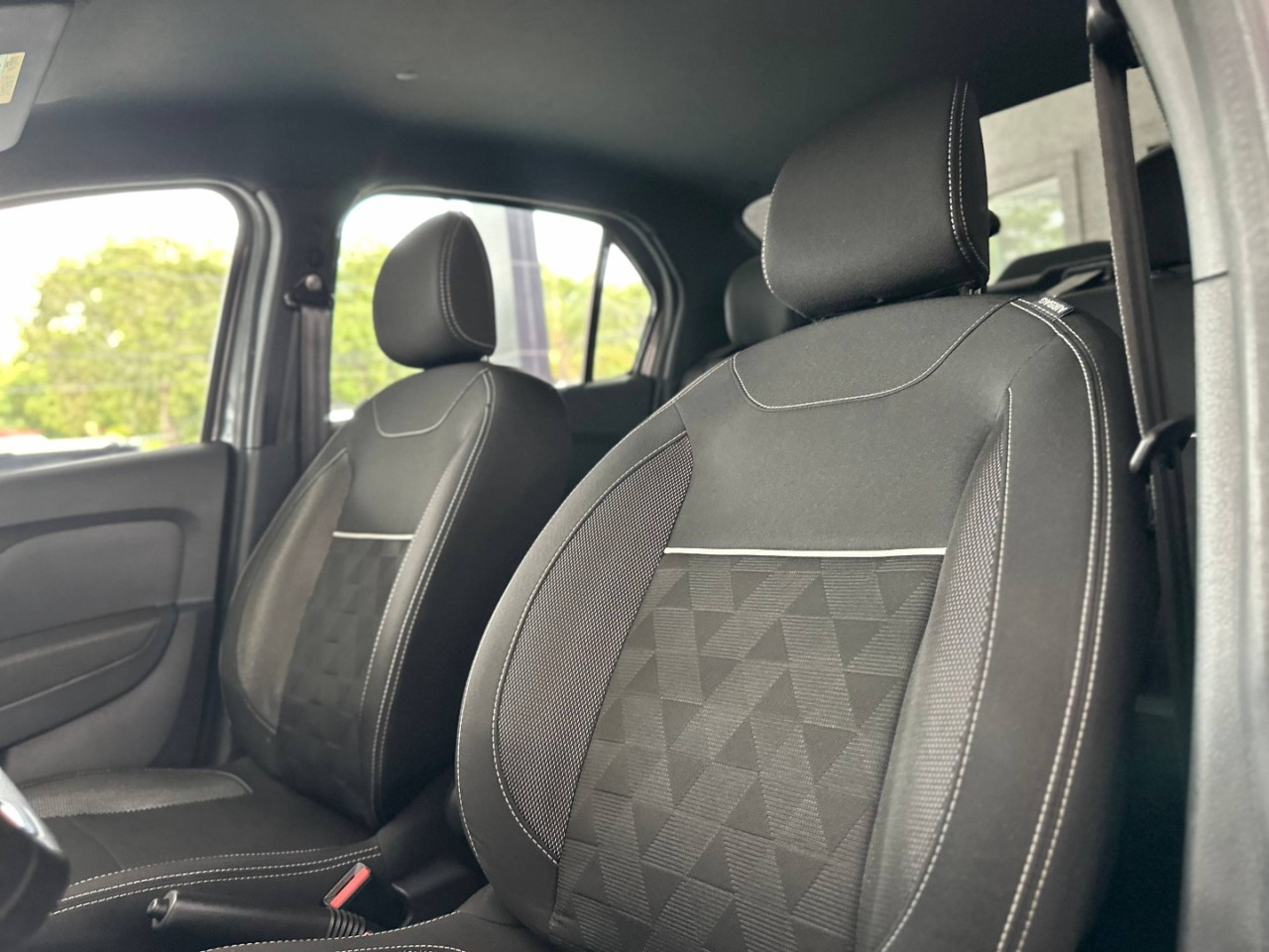 RENAULT Logan 1.0 12V 4P FLEX SCE ZEN