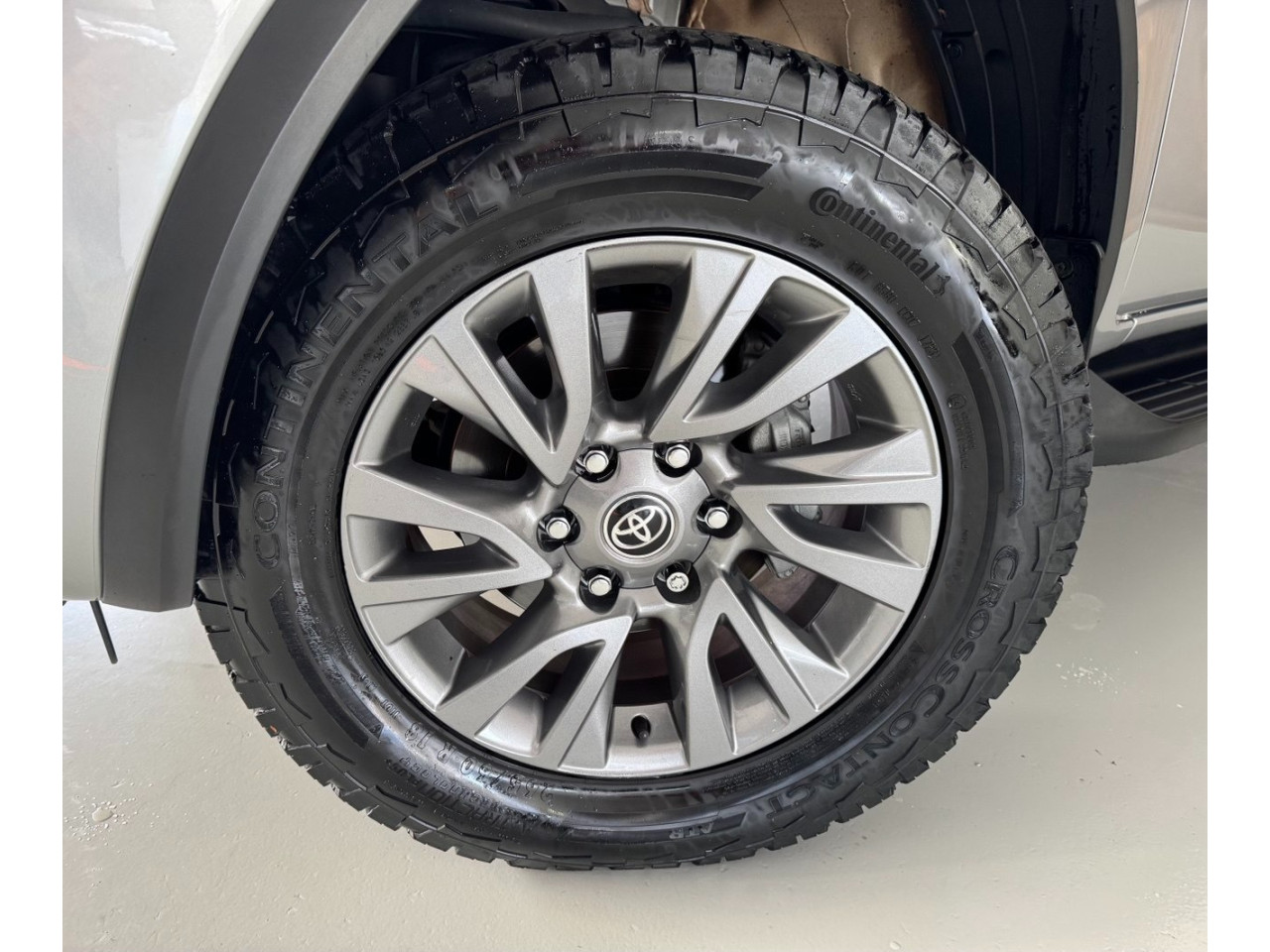 Hilux SW4 2.7 16V 4P FLEX SRV 7 LUGARES AUTOMÁTICO