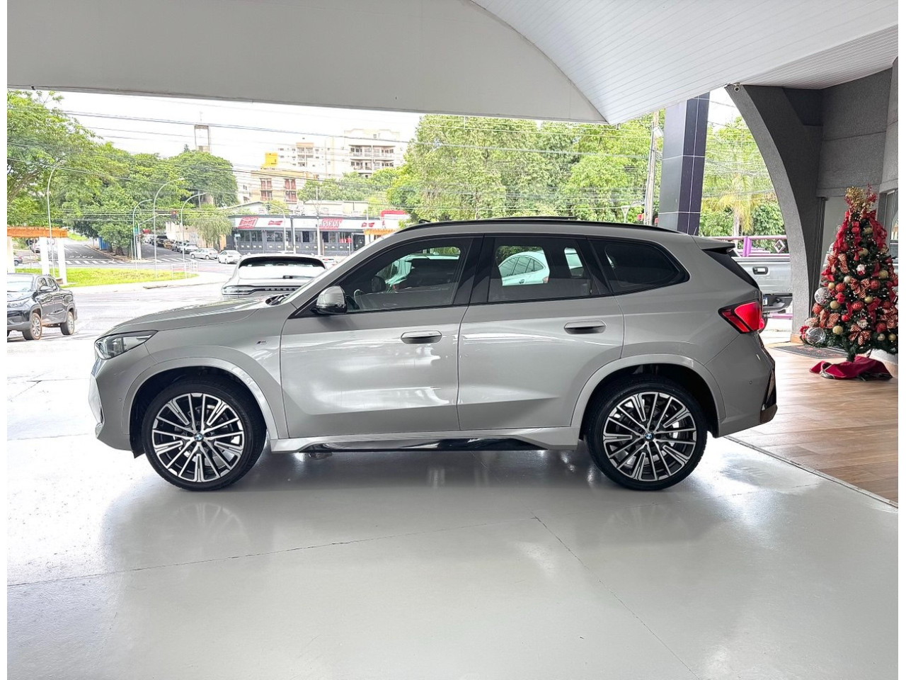 BMW X1 2.0 16V 4P FLEX SDRIVE20I M SPORT 25 ANOS TURBO AUTOMÁTICO