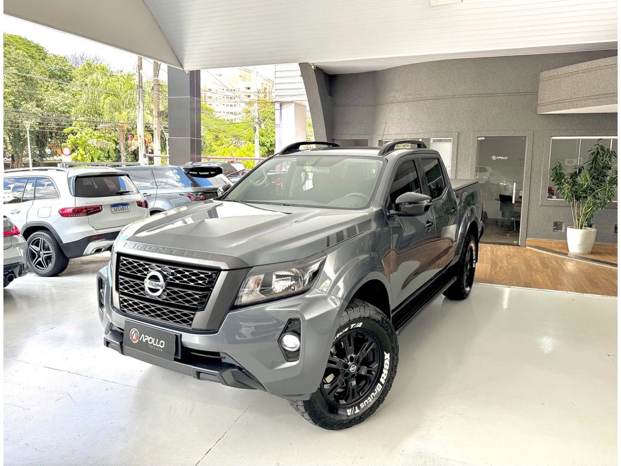 Frontier 2.3 ATTACK CABINE DUPLA 4X4 BI-TURBO DIESEL AUTOMÁTICO