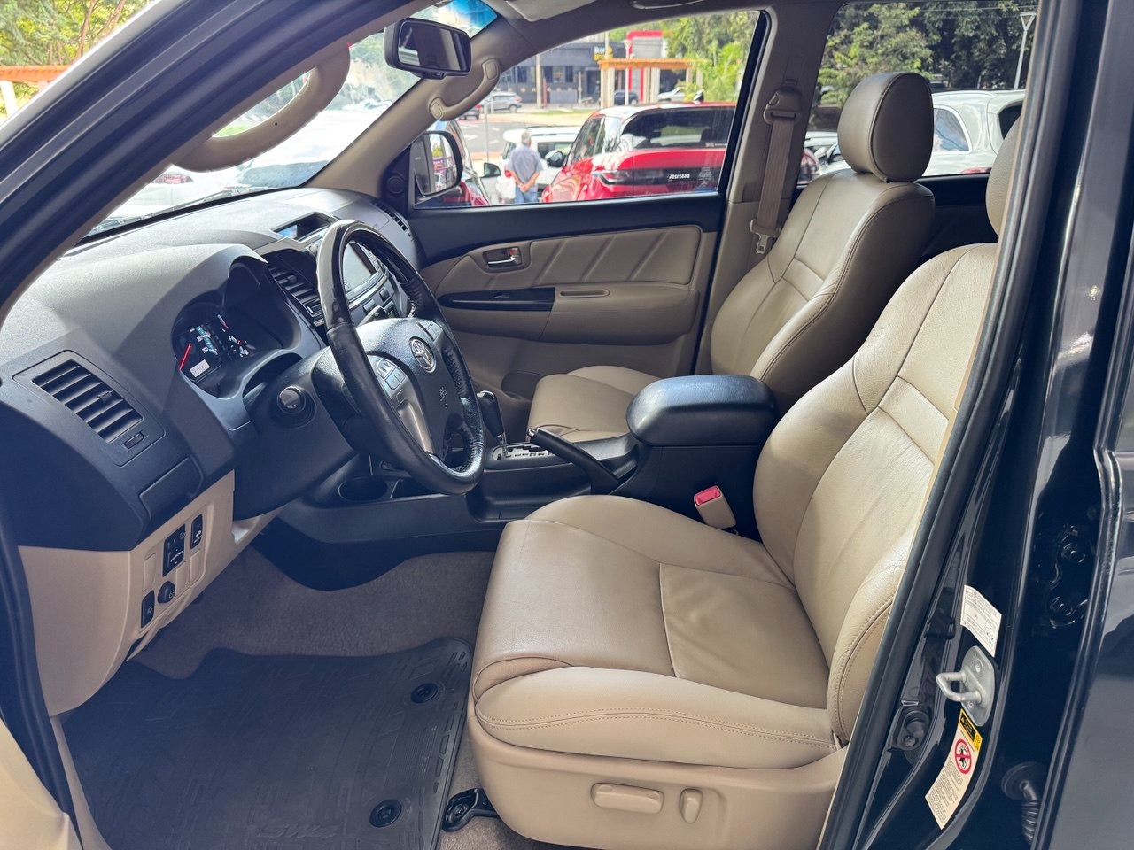 Hilux SW4 3.0 16V 4P SRV 4X4 TURBO DIESEL AUTOMÁTICO
