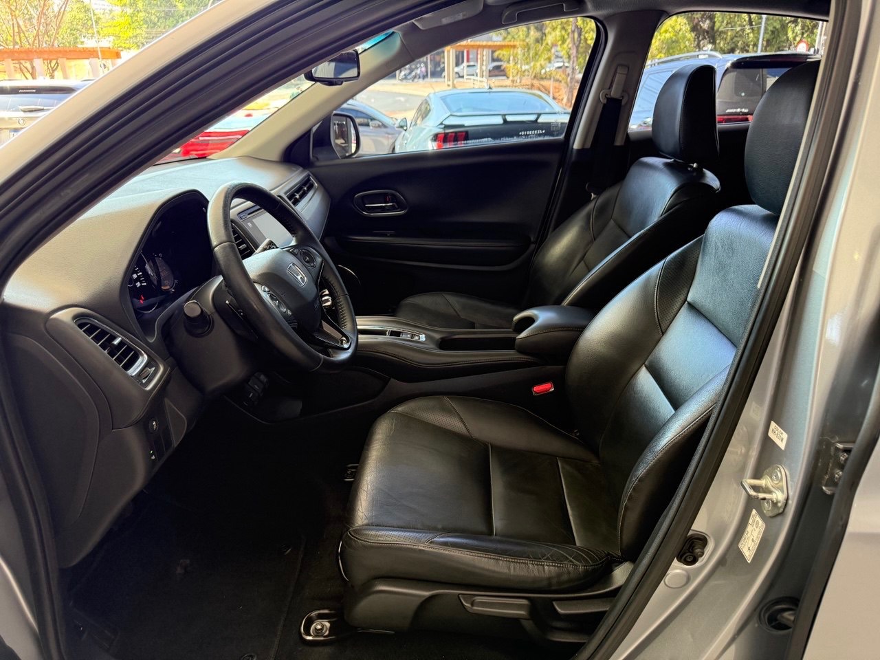 HR-V 1.8 16V 4P TOURING FLEX AUTOMÁTICO CVT