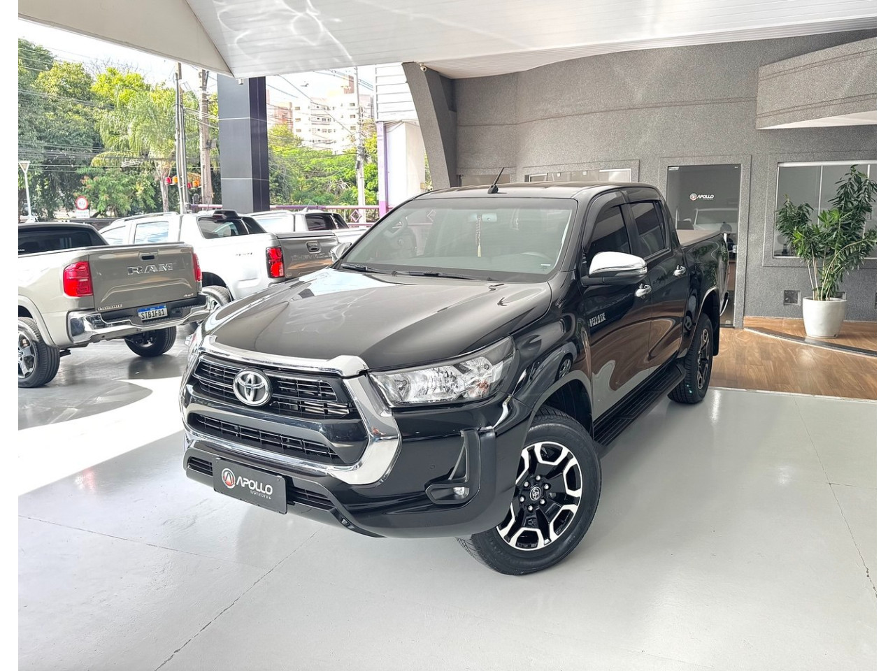 Hilux Caminhonete 2.8 16V SRV 4X4 DIESEL CABINE DUPLA AUTOMÁTICO