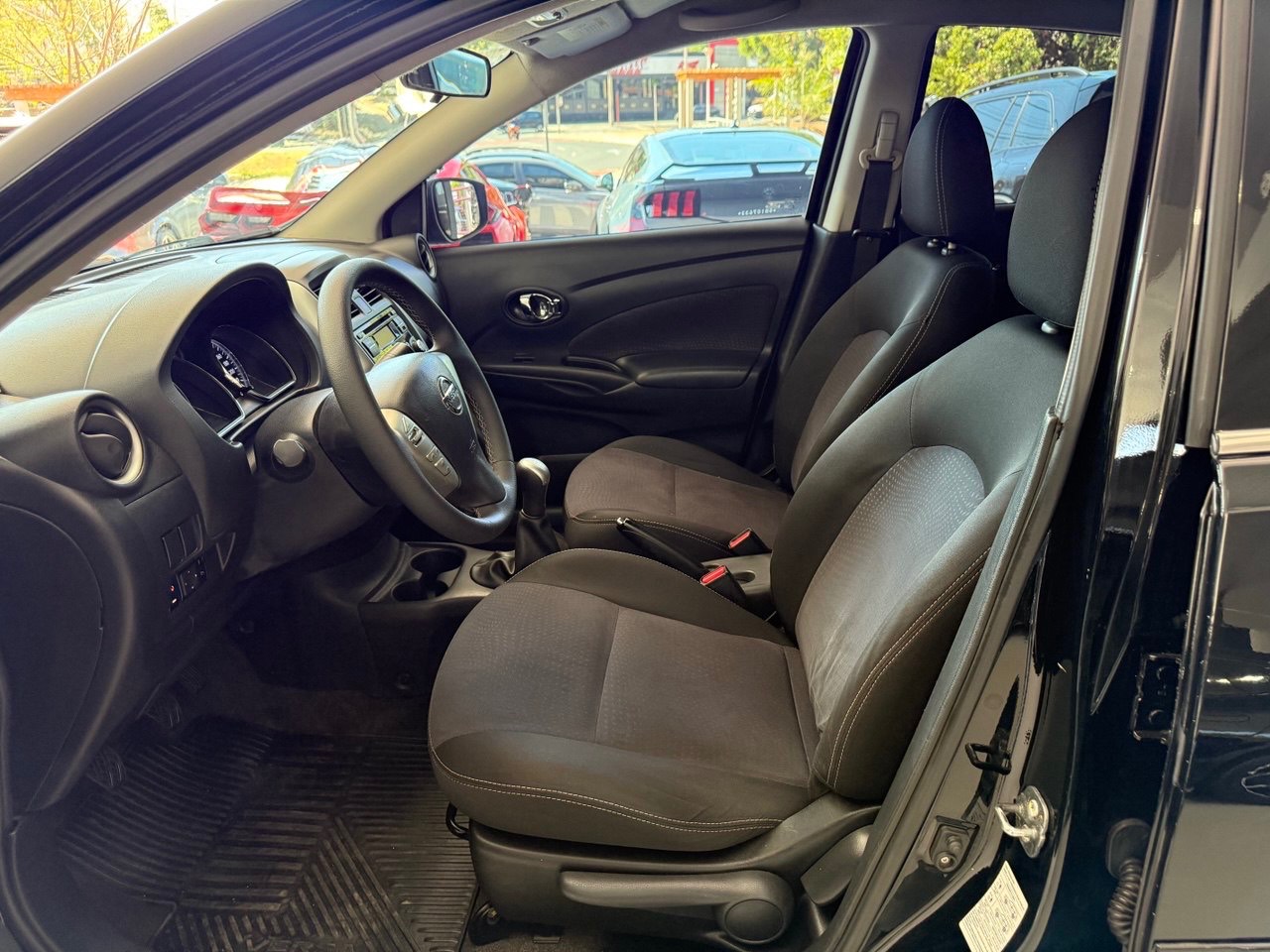 Versa Sedan 1.6 16V 4P FLEX SL