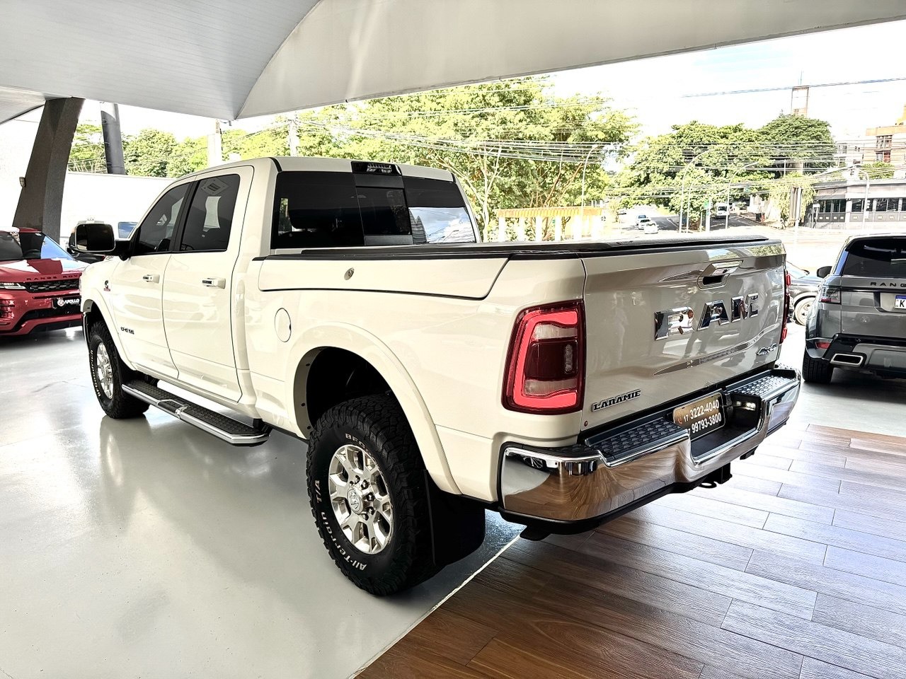 2500 6.7 I6 24V SLT CABINE DUPLA TURBO DIESEL LARAMIE 4X4 AUTOMÁTICO