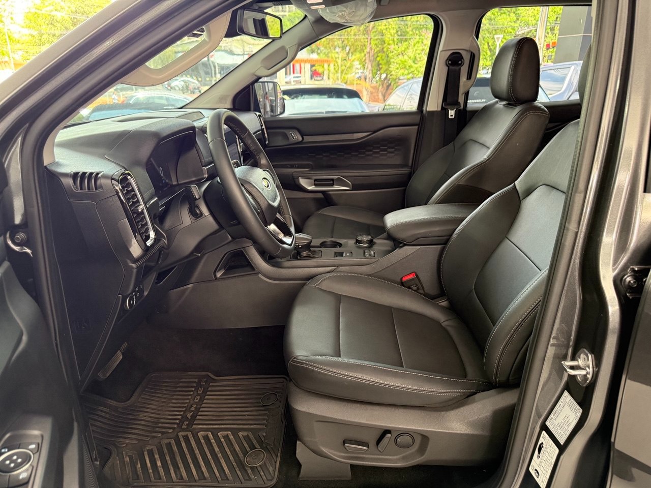 FORD Ranger 3.0 V6 4X4 LIMITED PLUS TURBO DIESEL CABINE DUPLA AUTOMÁTICO