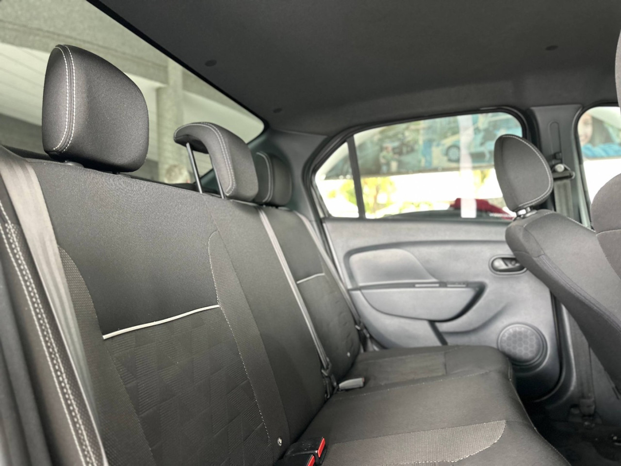 RENAULT Logan 1.0 12V 4P FLEX SCE ZEN