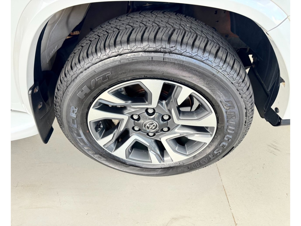 TOYOTA Hilux SW4 2.8 4P SRX 4X4 DIAMOND 7 LUGARES TURBO DIESEL AUTOMÁTICO