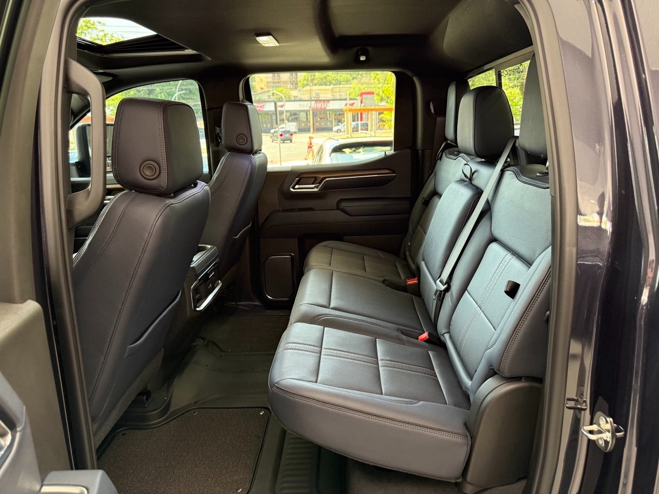 CHEVROLET Silverado 5.3 V8 1500 HIGH COUNTRY CABINE DUPLA 4X4 AUTOMÁTICO