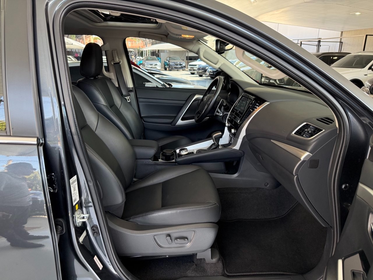 Pajero Sport 2.4 16V 4P HPE-S AWD TURBO DIESEL AUTOMÁTICO