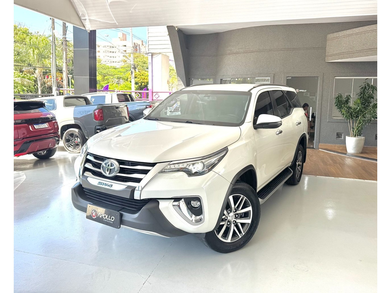 Hilux SW4 2.8 16V 4P SRX 4X4 7 LUGARES TURBO DIESEL AUTOMÁTICO