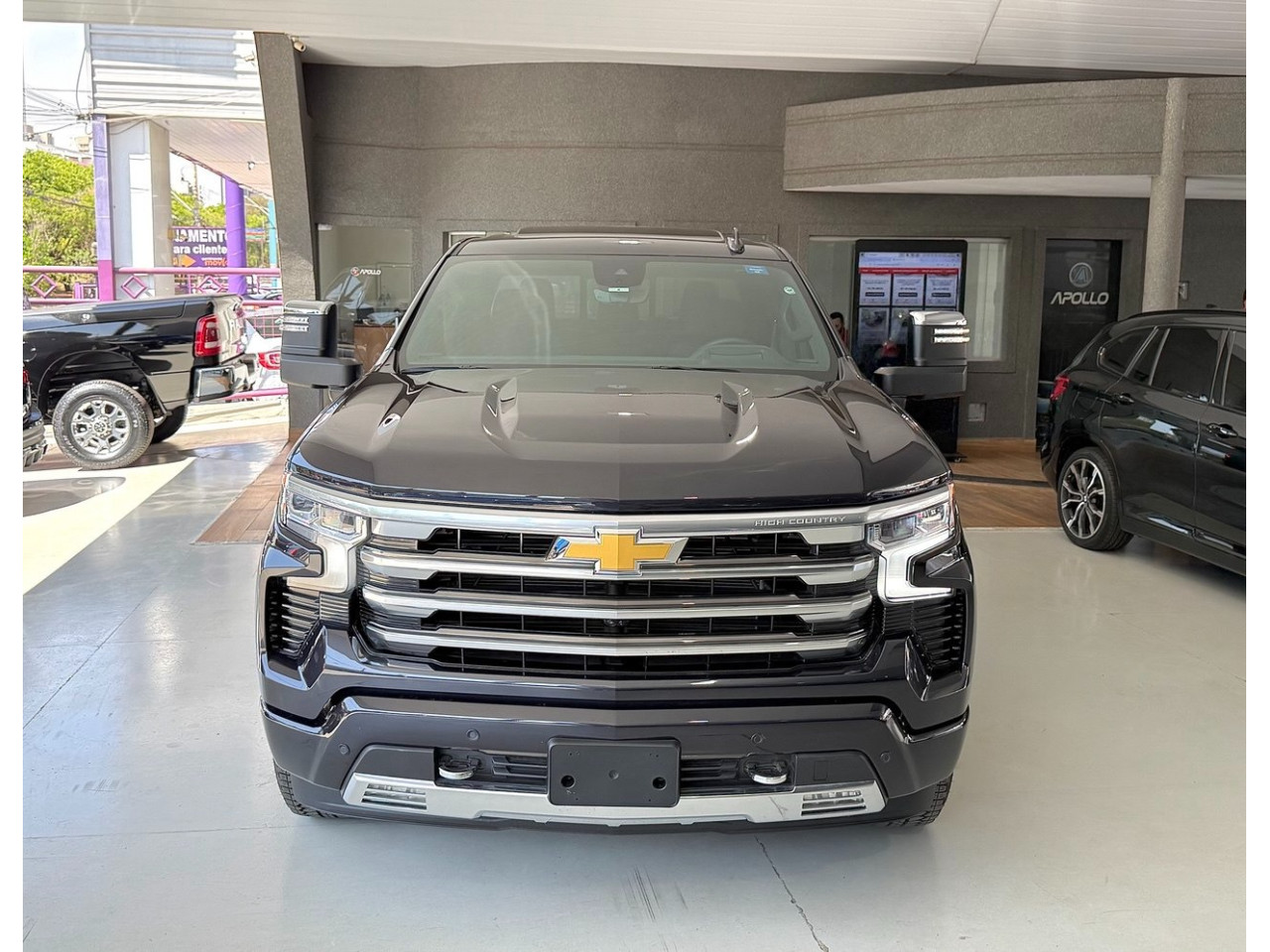 CHEVROLET Silverado 5.3 V8 1500 HIGH COUNTRY CABINE DUPLA 4X4 AUTOMÁTICO