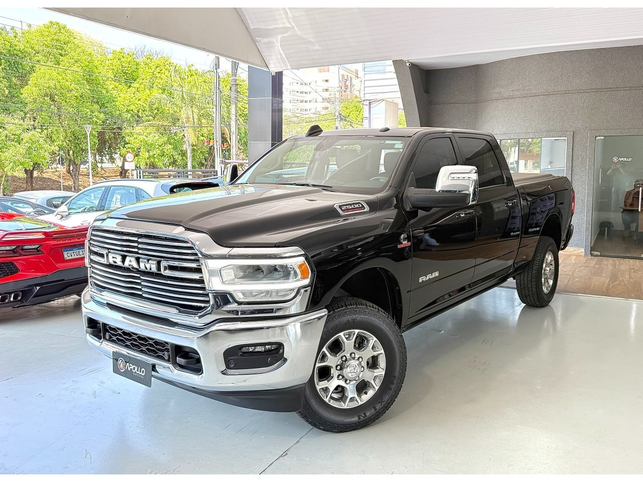 2500 6.7 I6 24V SLT CABINE DUPLA TURBO DIESEL LARAMIE 4X4 AUTOMÁTICO