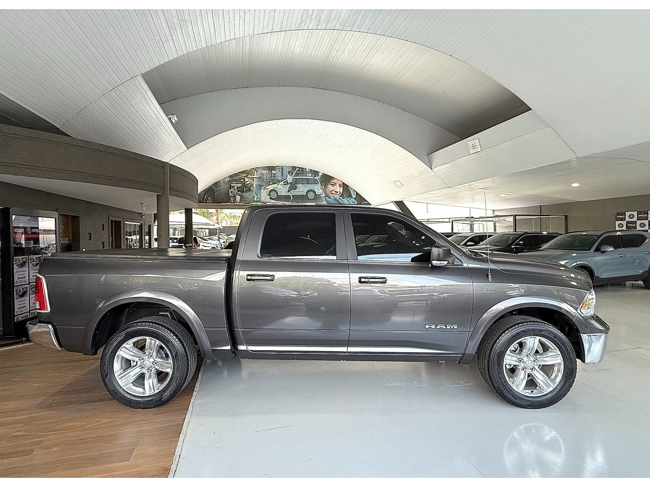 RAM Classic 5.7 V8 32V 4P HEMI LARAMIE AUTOMÁTICO