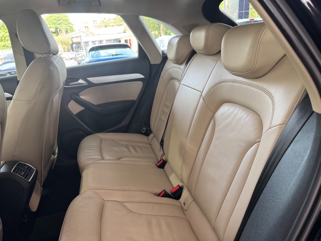 AUDI Q3 1.4 4P FLEX TFSI AMBIENTE S-TRONIC AUTOMÁTICO