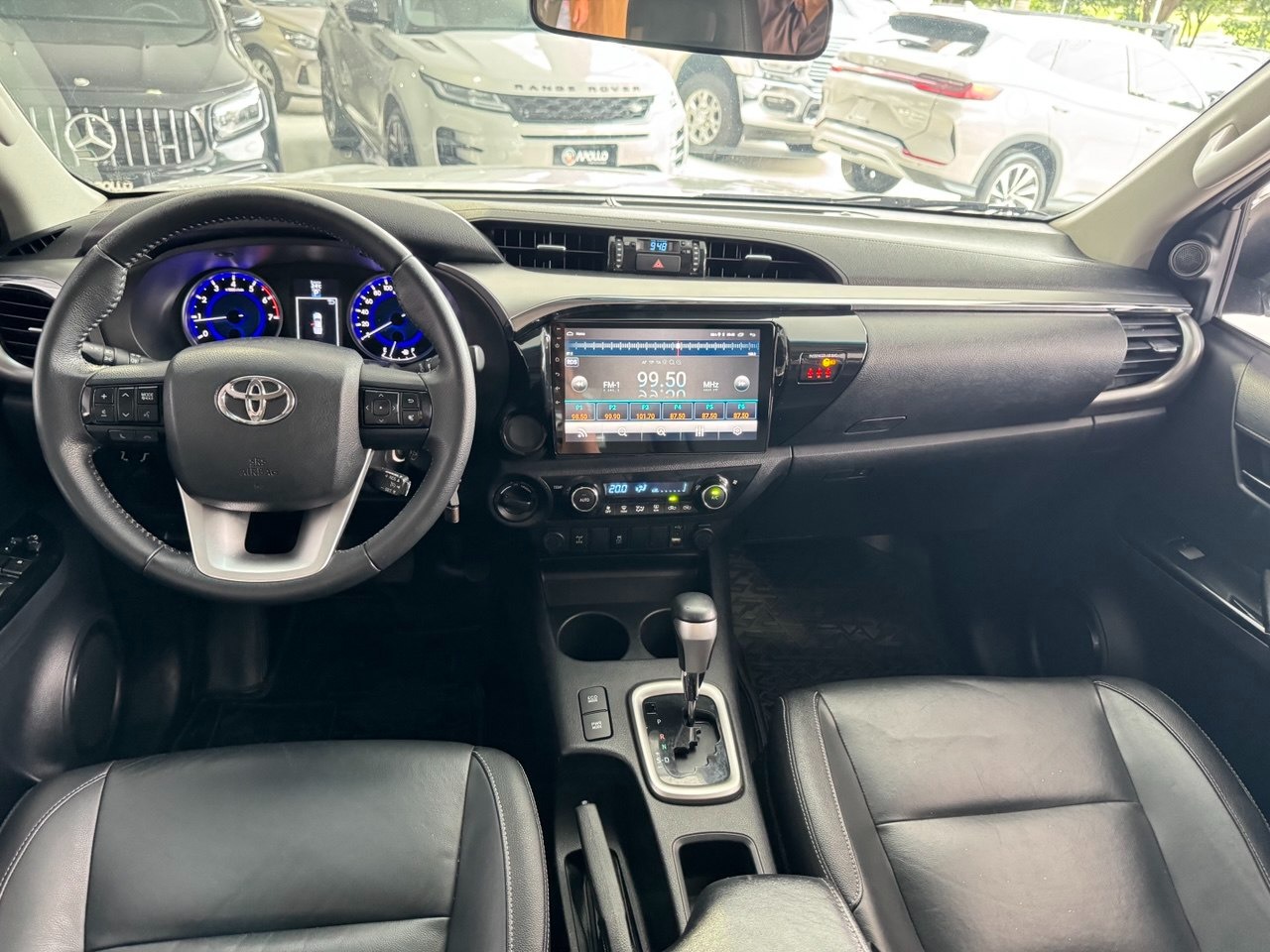 TOYOTA Hilux Caminhonete 2.7 16V 4P SRV FLEX CABINE DUPLA AUTOMÁTICO
