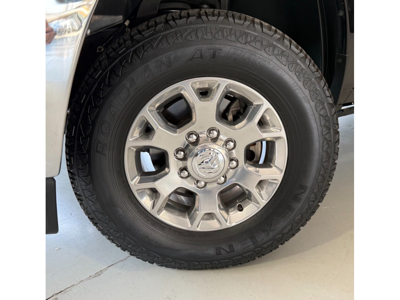 RAM 2500 6.7 I6 24V SLT CABINE DUPLA TURBO DIESEL LARAMIE 4X4 AUTOMÁTICO