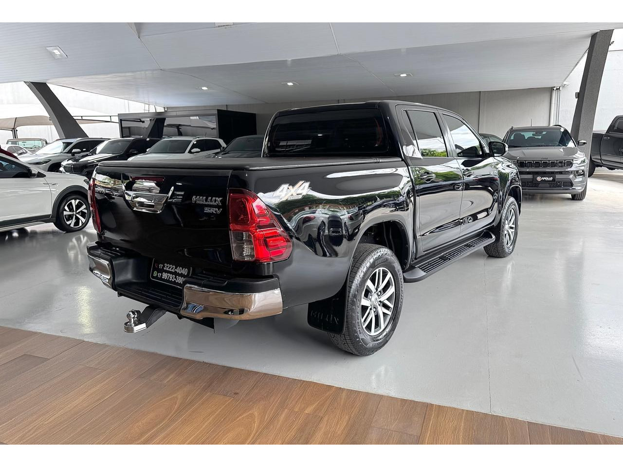 TOYOTA Hilux Caminhonete 2.8 16V SRV 4X4 DIESEL CABINE DUPLA AUTOMÁTICO