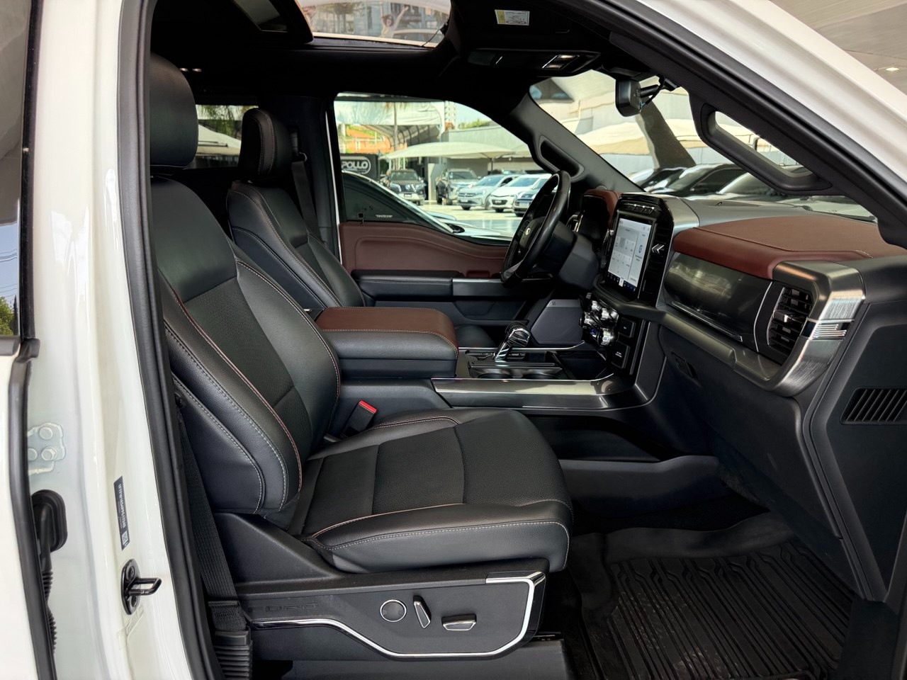 FORD F-150 5.4 V8 24V LARIAT 4X4 CABINE DUPLA AUTOMÁTICO