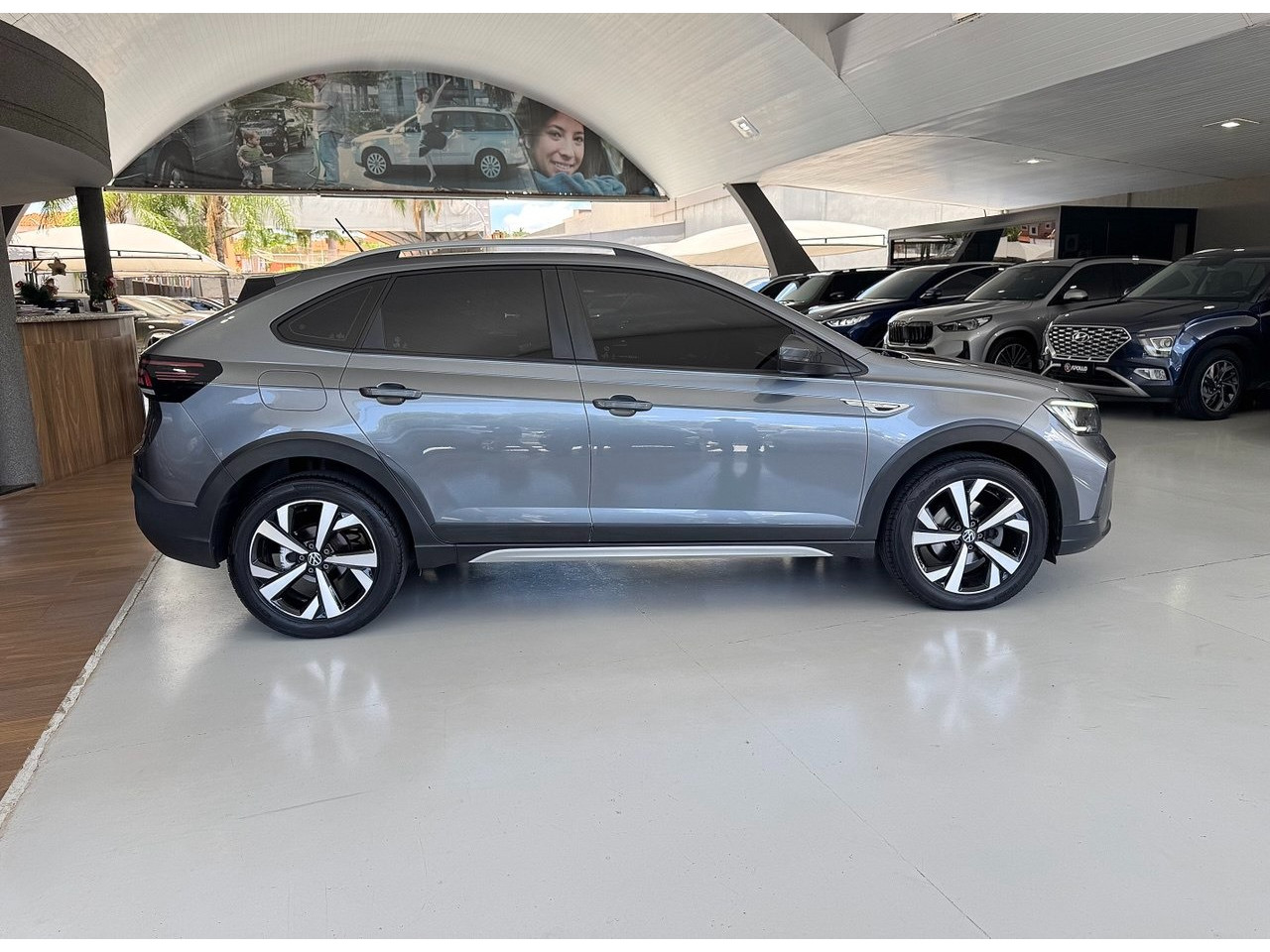 VOLKSWAGEN Nivus 1.0 4P FLEX 200 TSI HIGHLINE TURBO AUTOMÁTICO