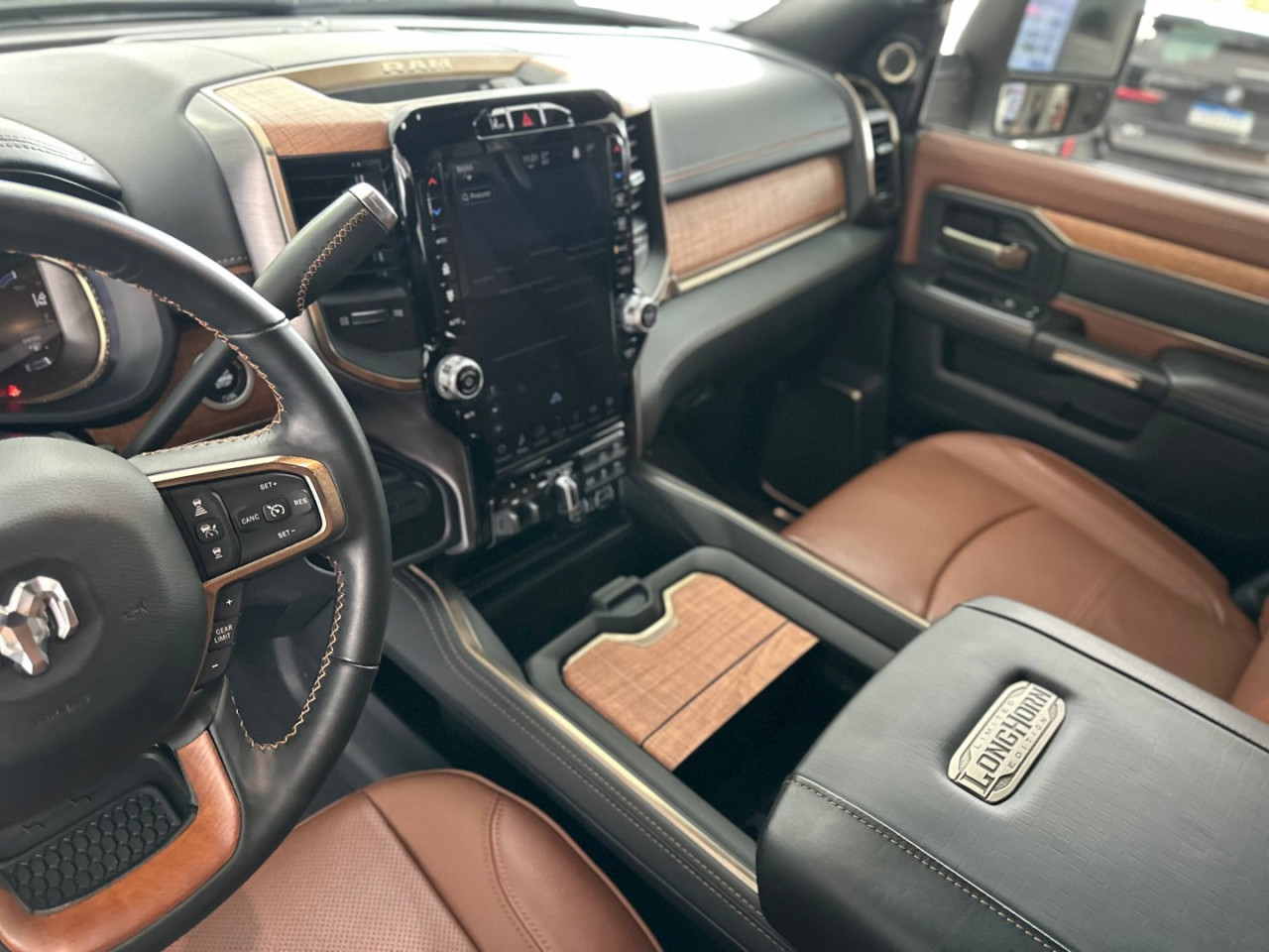 RAM 3500 6.7 I6 LIMITED LONG HORN CABINE DUPLA 4X4 TURBO DIESEL AUTOMÁTICO