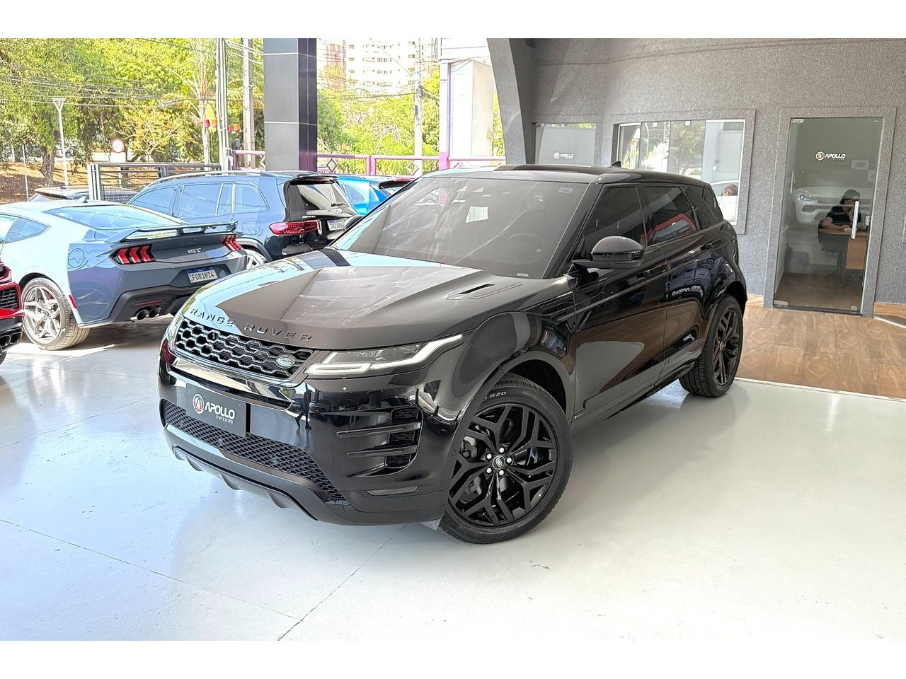Range Rover Evoque 2.0 4P FLEX P250 R-DYNAMIC SE AWD AUTOMÁTICO