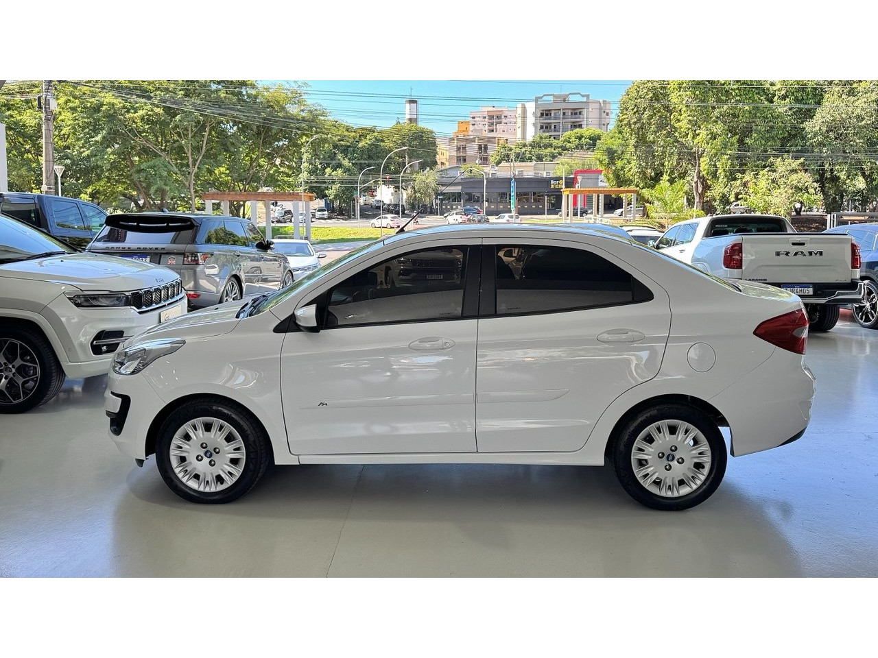 Ka + Sedan 1.5 12V 4P TI-VCT SE FLEX