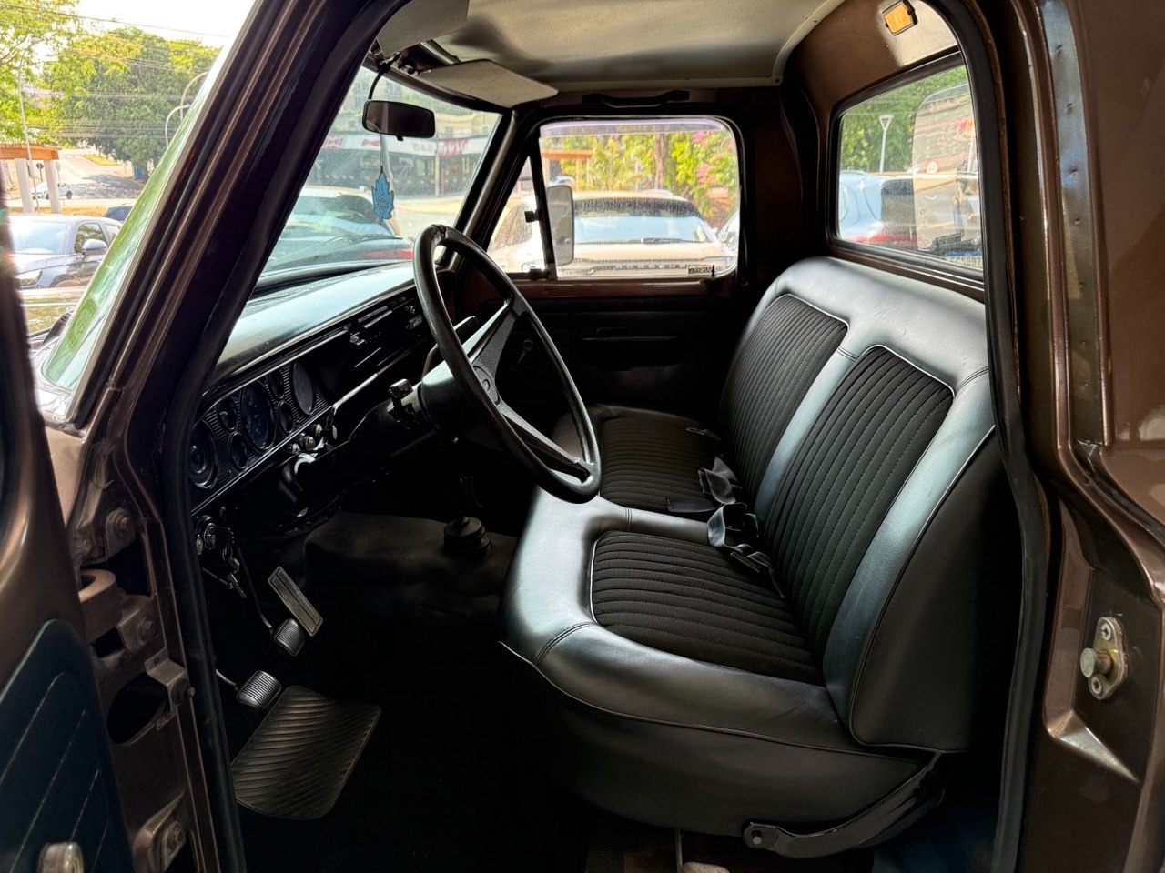 FORD F-1000 3.9 SUPER SERIE CABINE SIMPLES TURBO DIESEL