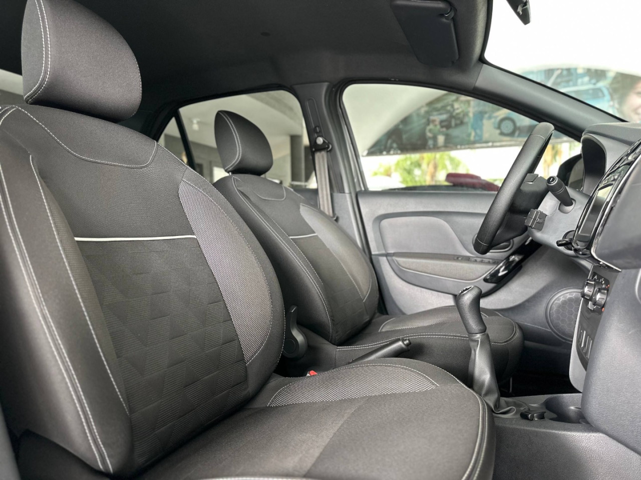 RENAULT Logan 1.0 12V 4P FLEX SCE ZEN