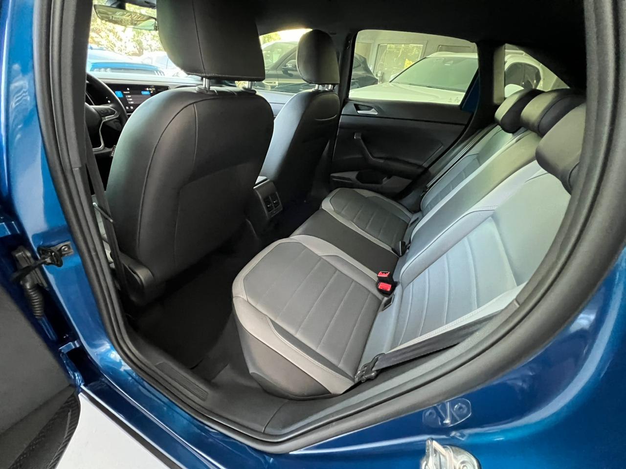 Nivus 1.0 4P FLEX 200 TSI HIGHLINE TURBO AUTOMÁTICO