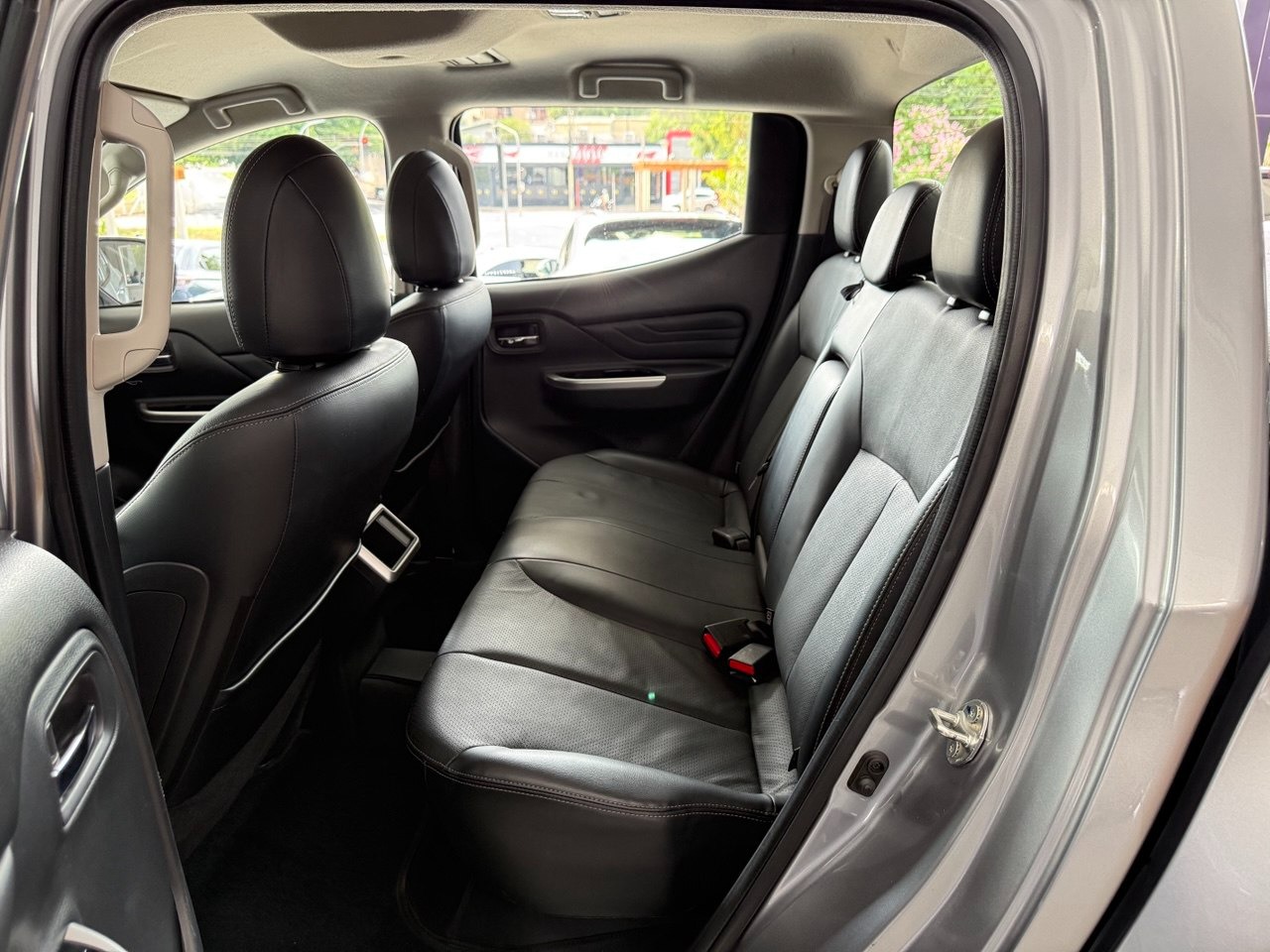 MITSUBISHI L 200 Triton 2.4 16V SPORT HPE-S 4X4 CABINE DUPLA TURBO DIESEL AUTOMÁTICO