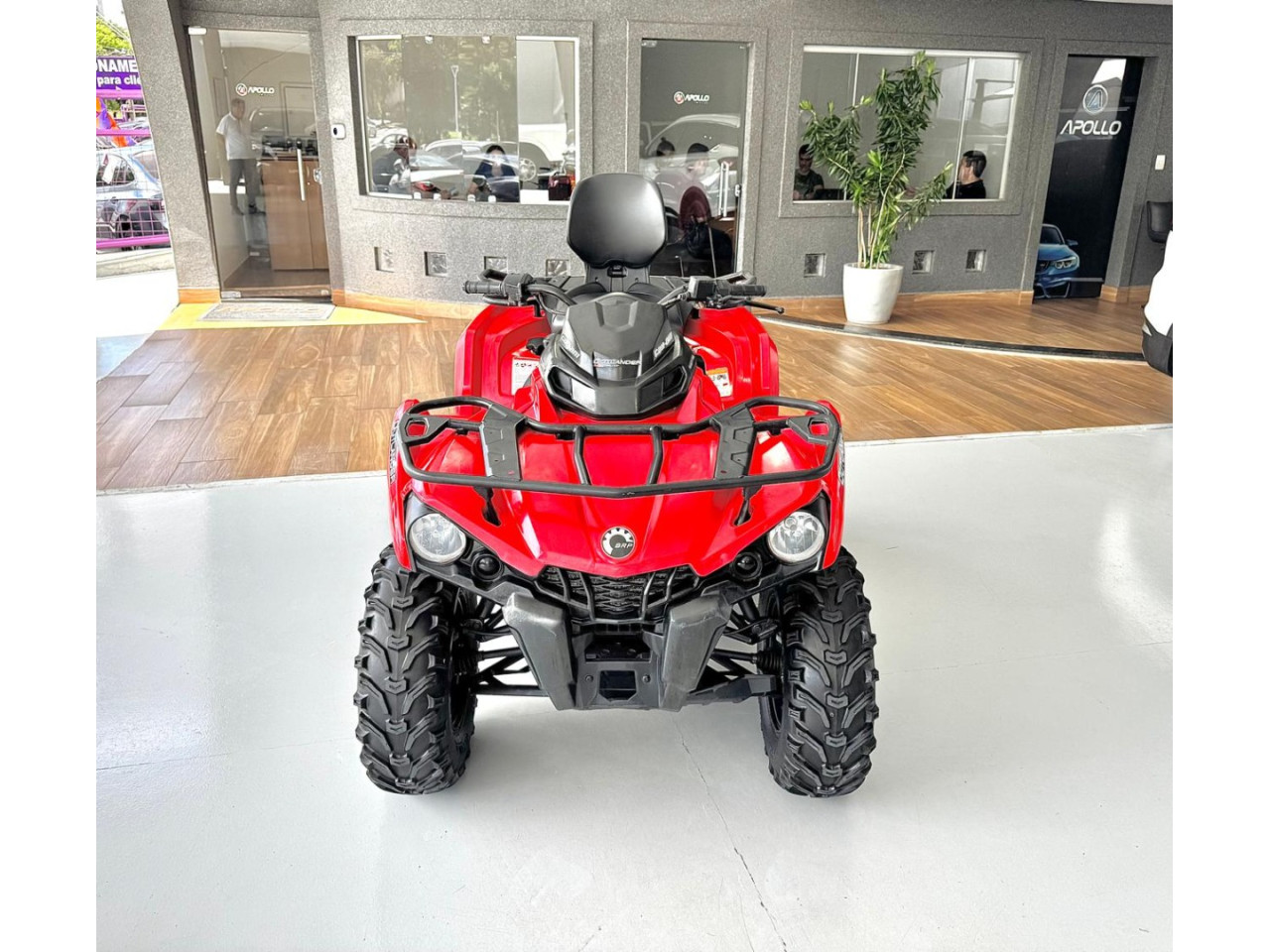 Outlander 570