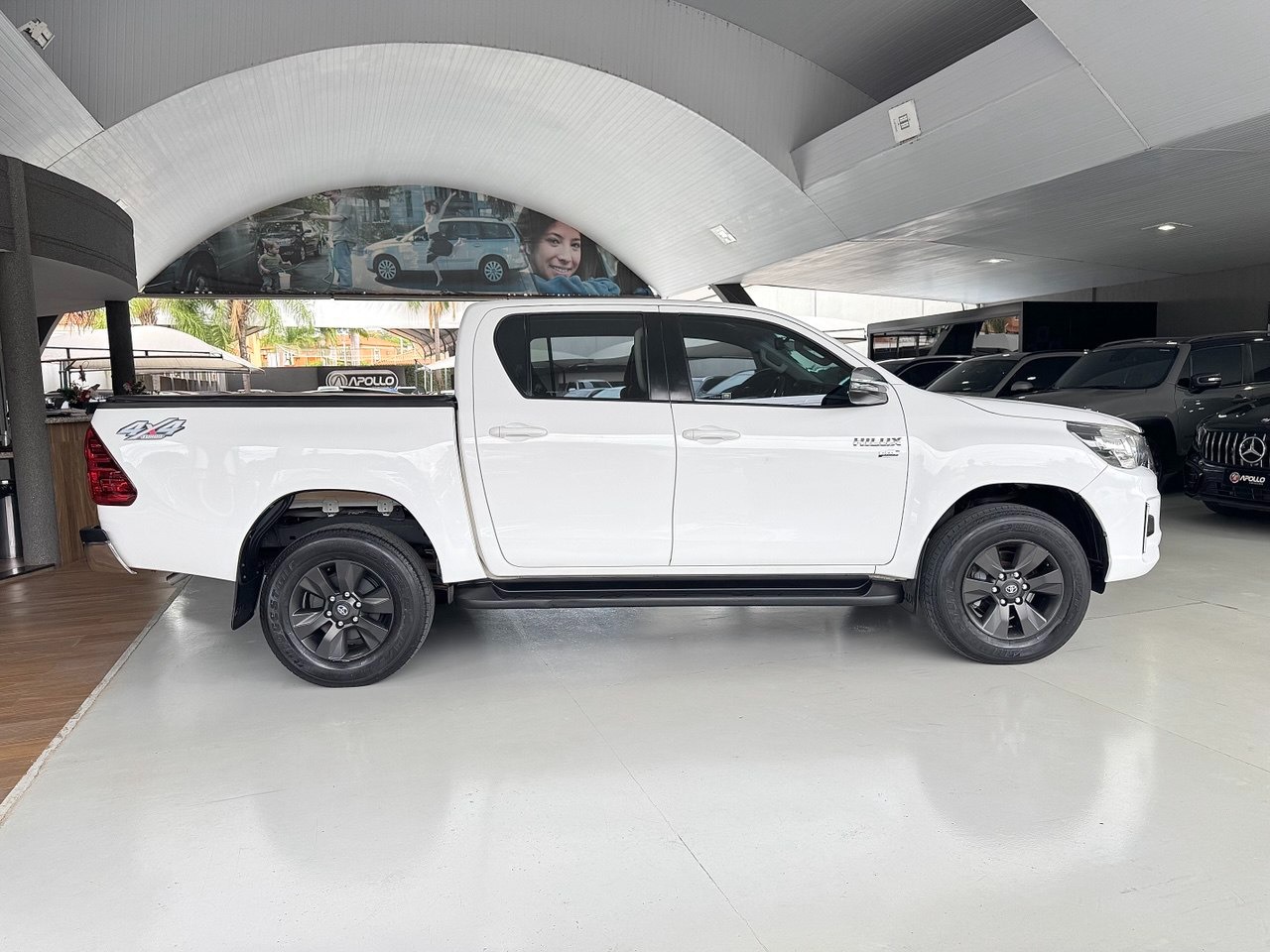 TOYOTA Hilux Caminhonete 2.7 16V 4P SRV FLEX CABINE DUPLA AUTOMÁTICO