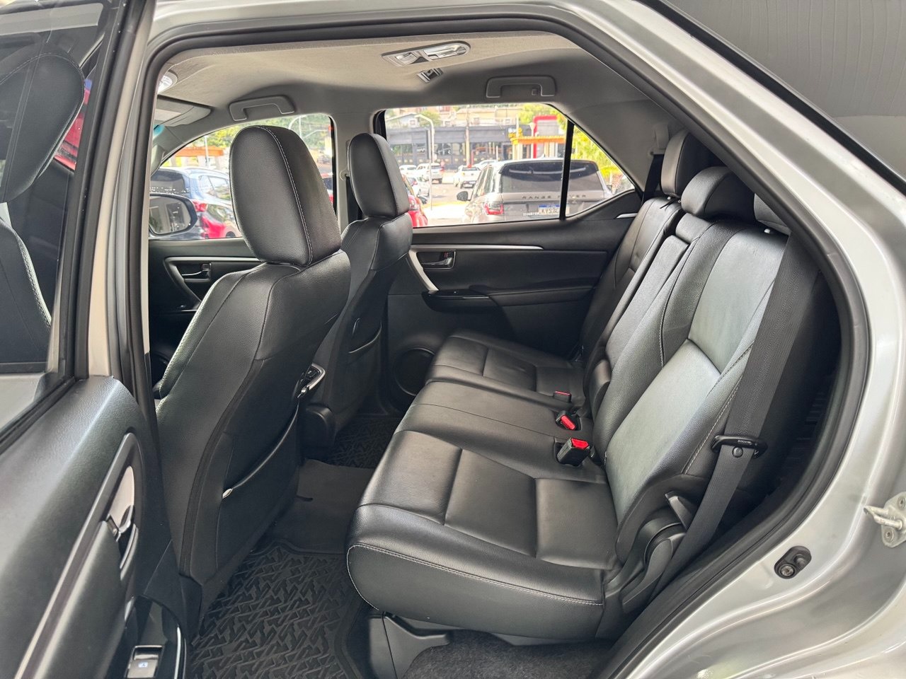Hilux SW4 2.7 16V 4P FLEX SRV 7 LUGARES AUTOMÁTICO
