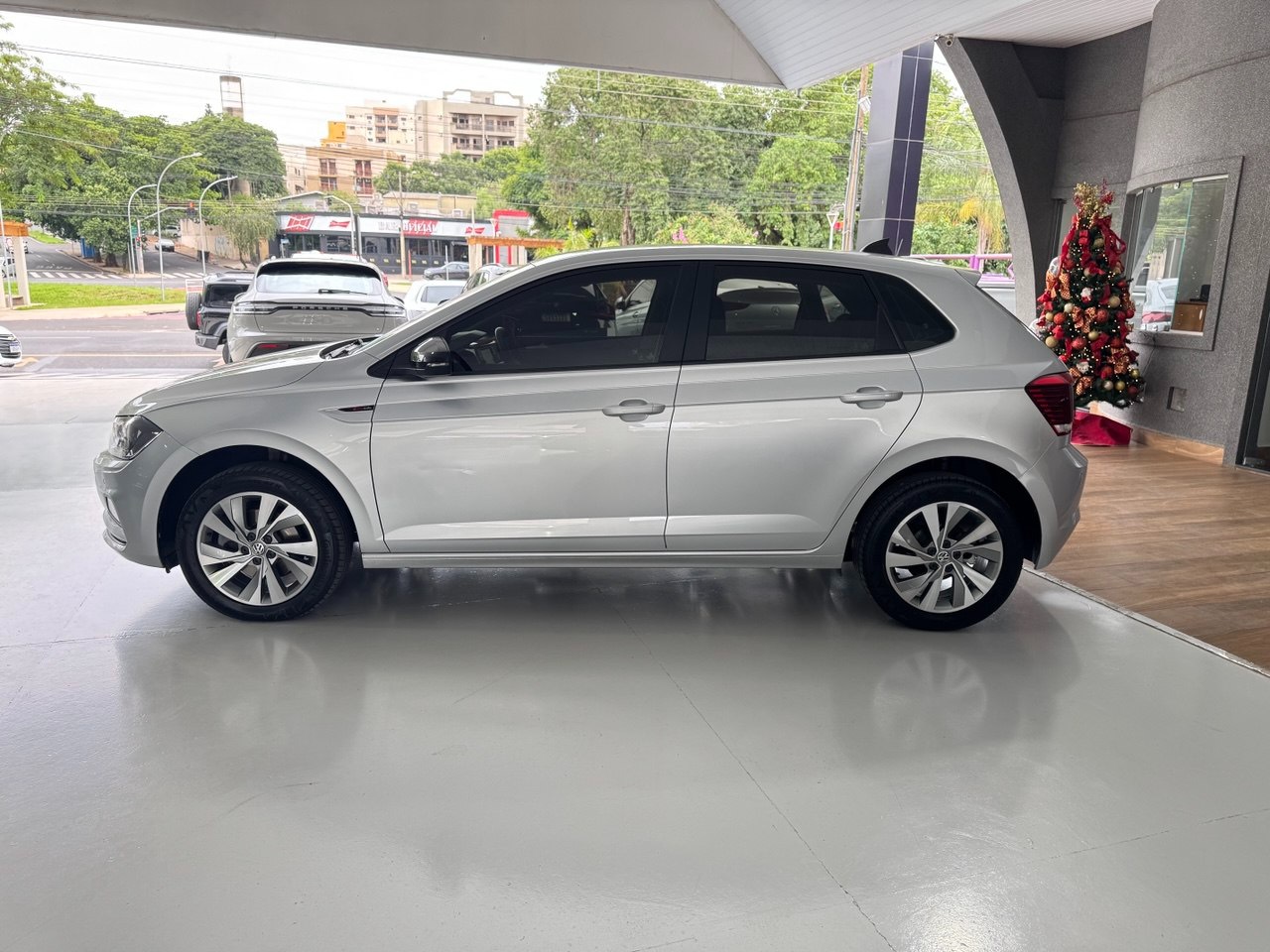 VOLKSWAGEN Polo Hatch 1.0 12V 4P 200 TSI  COMFORTLINE AUTOMÁTICO