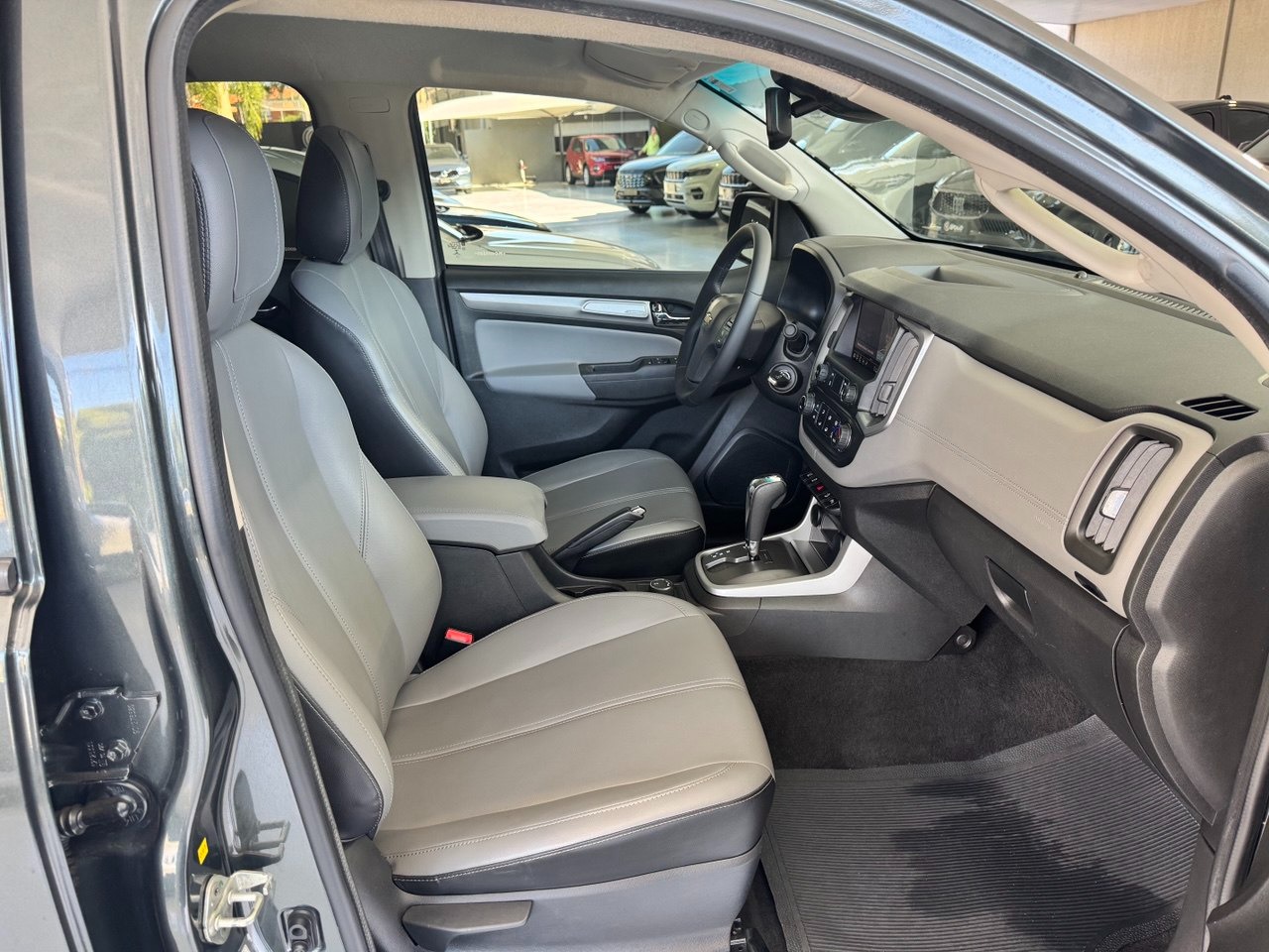 S10 2.8 16V Z71 CABINE DUPLA 4X4 TURBO DIESEL AUTOMÁTICO