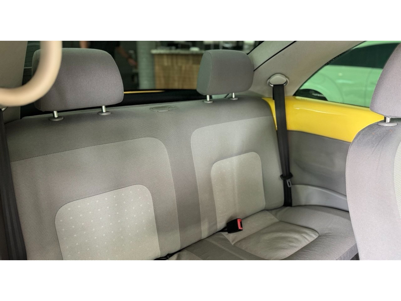 VOLKSWAGEN New Beetle 2.0 MI AUTOMÁTICO