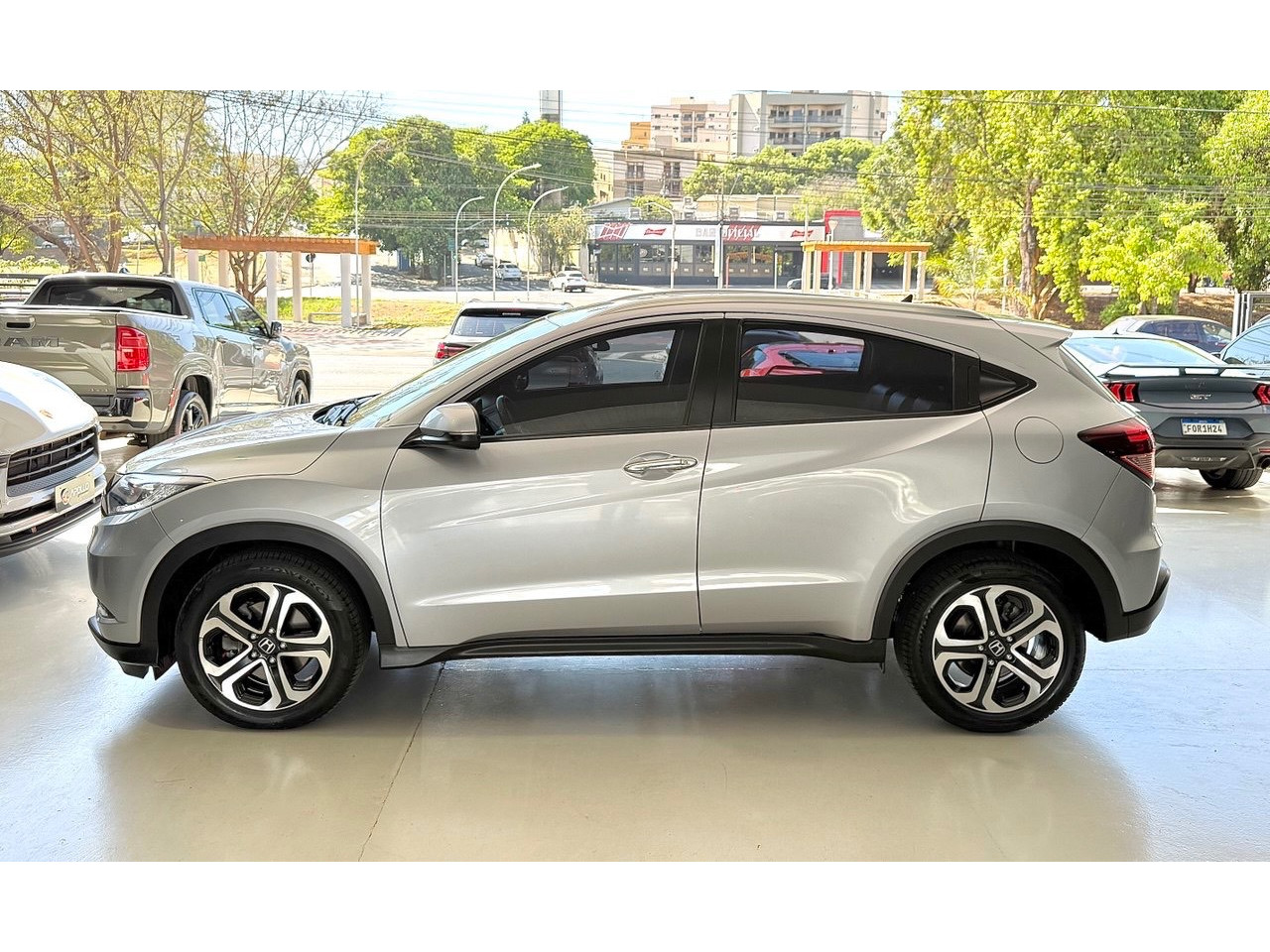 HR-V 1.8 16V 4P TOURING FLEX AUTOMÁTICO CVT