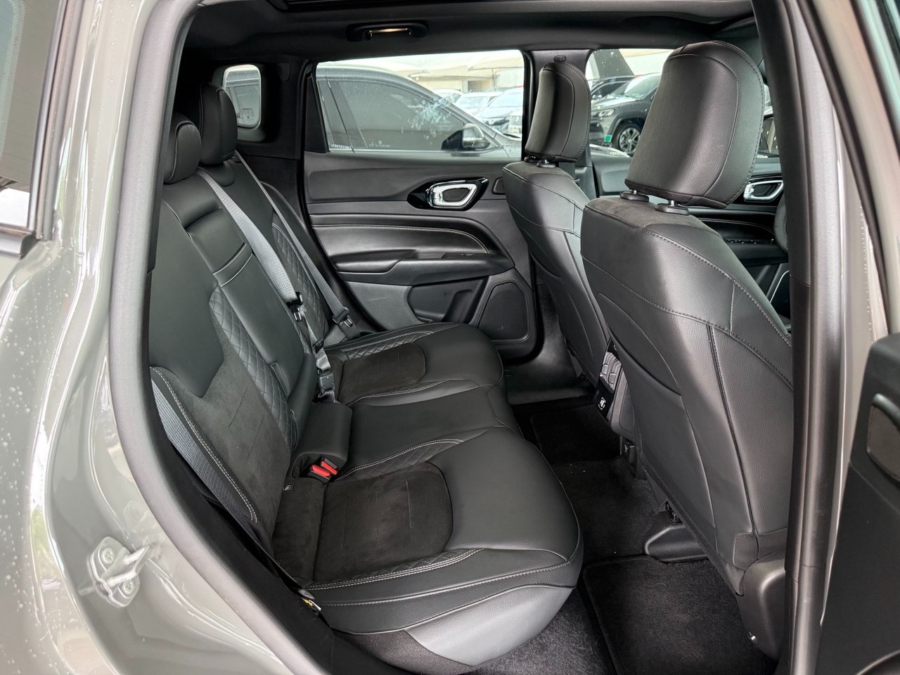 JEEP Compass 2.0 16V 4P HURRICANE 4 TURBO BLACKHAWK AUTOMÁTICO AT9