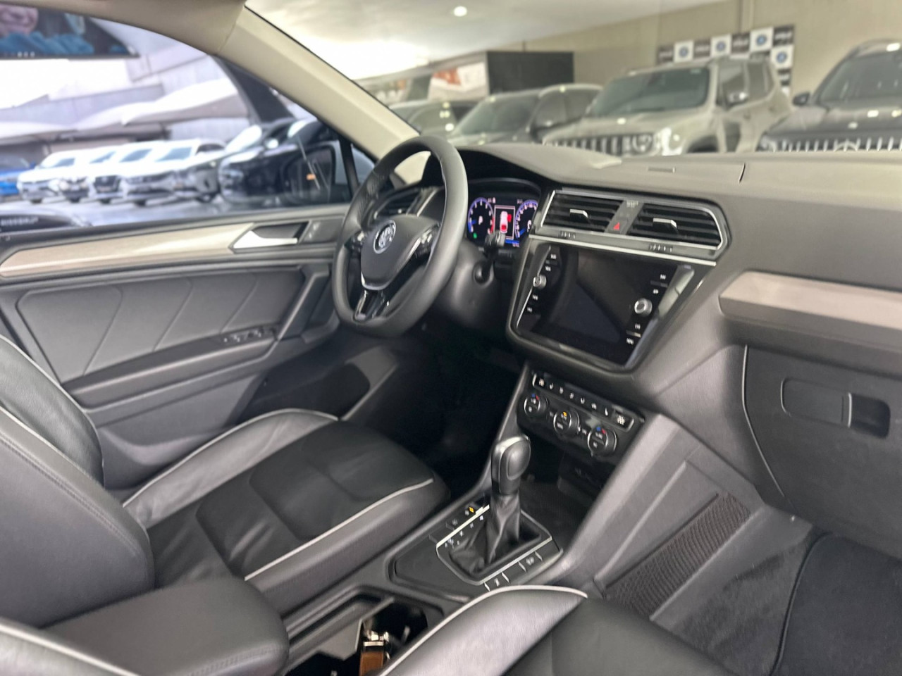 VOLKSWAGEN Tiguan 1.4 16V 4P TSI 250 FLEX TURBO COMFORTLINE AUTOMÁTICO