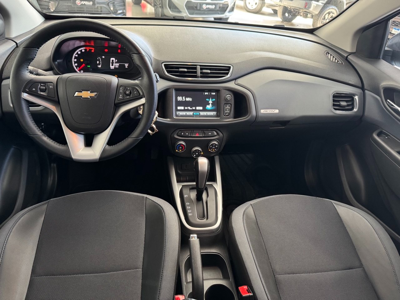 CHEVROLET Onix Hatch 1.4 4P FLEX ACTIV AUTOMÁTICO