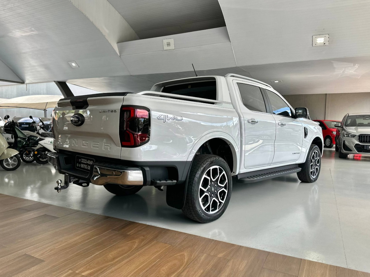 FORD Ranger 3.0 V6 4X4 LIMITED PLUS TURBO DIESEL CABINE DUPLA AUTOMÁTICO