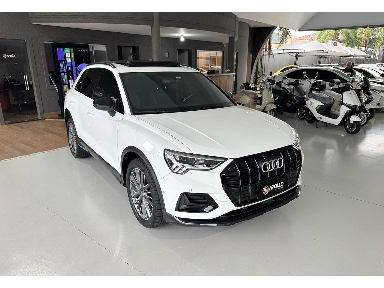 AUDI Q3 1.4 4P 35 TFSI BLACK S LINE S-TRONIC AUTOMÁTICO